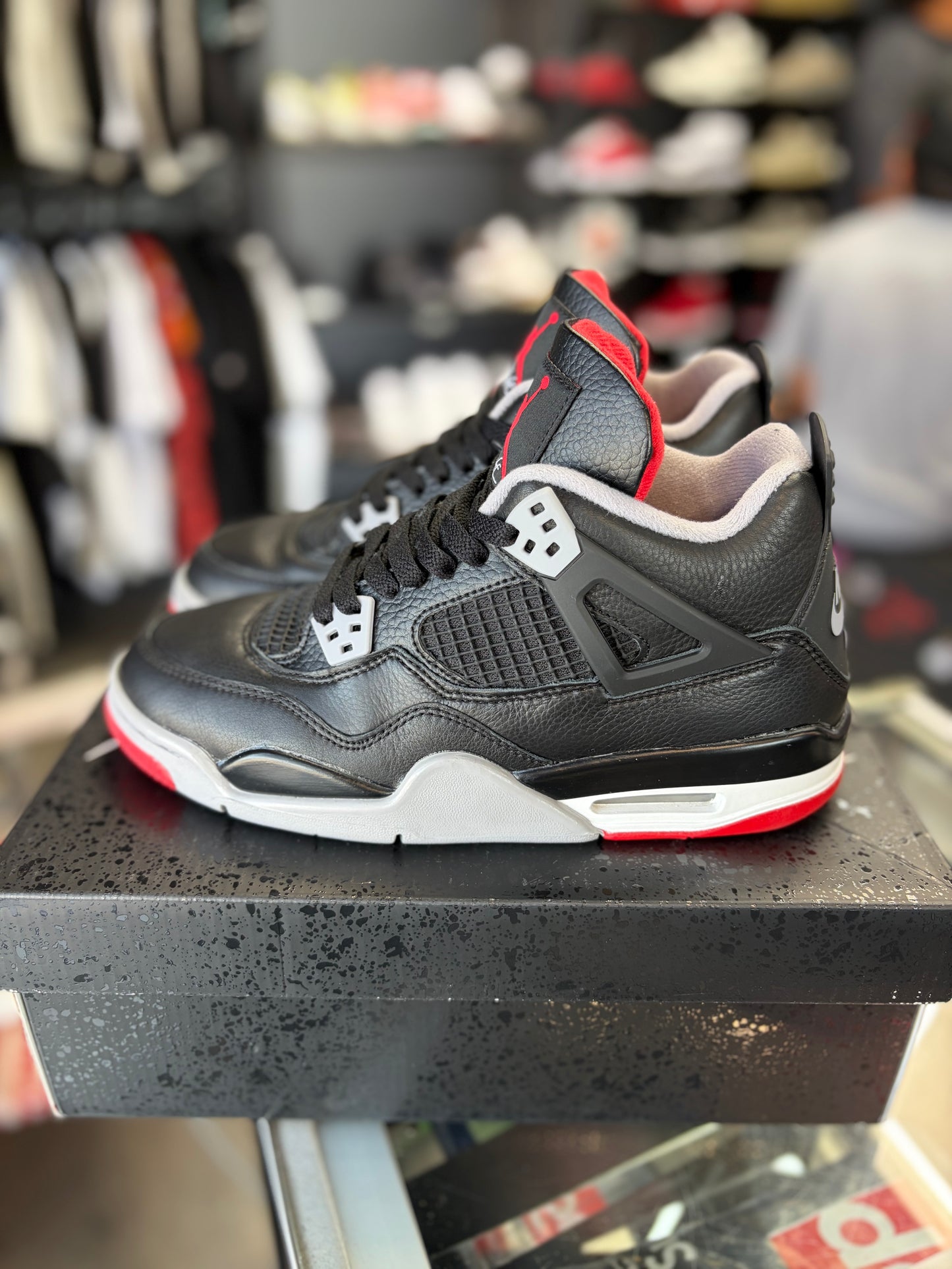 Jordan 4 “Bred Reimagined” (Gs) Size 7y/8.5w