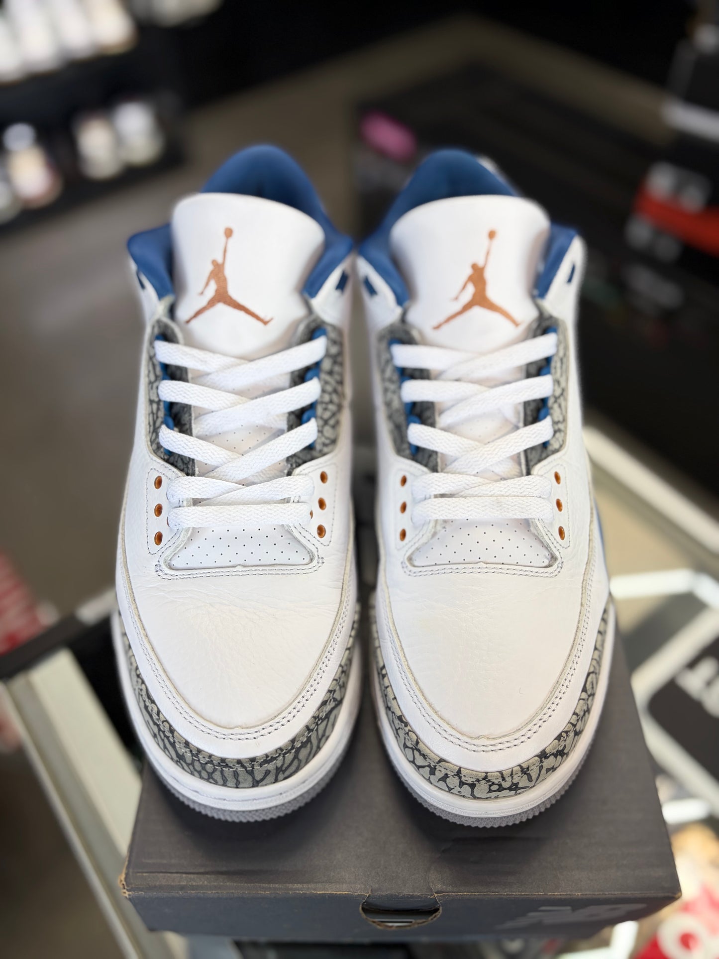 Jordan 3 “Wizards” Size 10