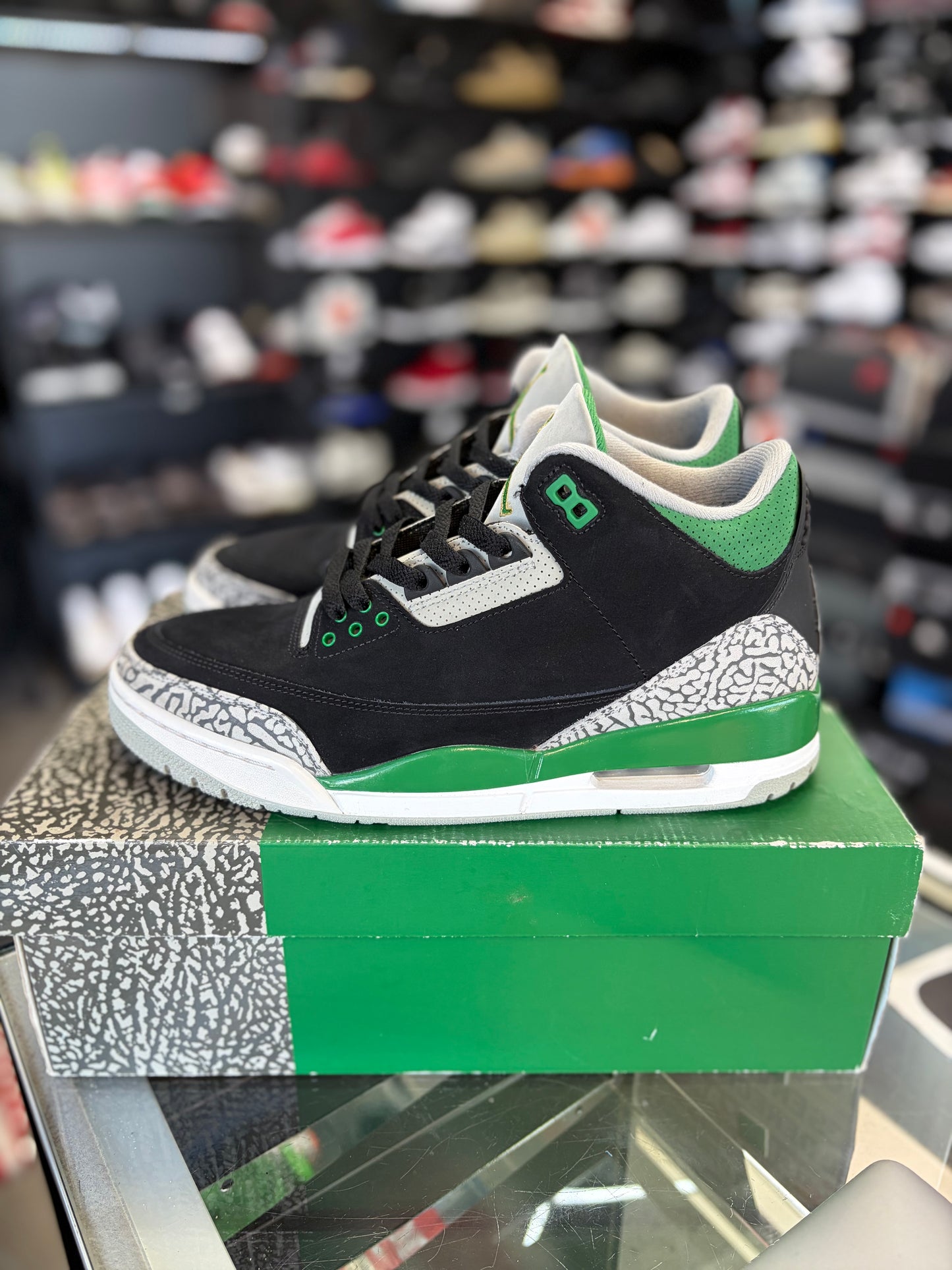 Jordan 3 “Pine Green” Size 9