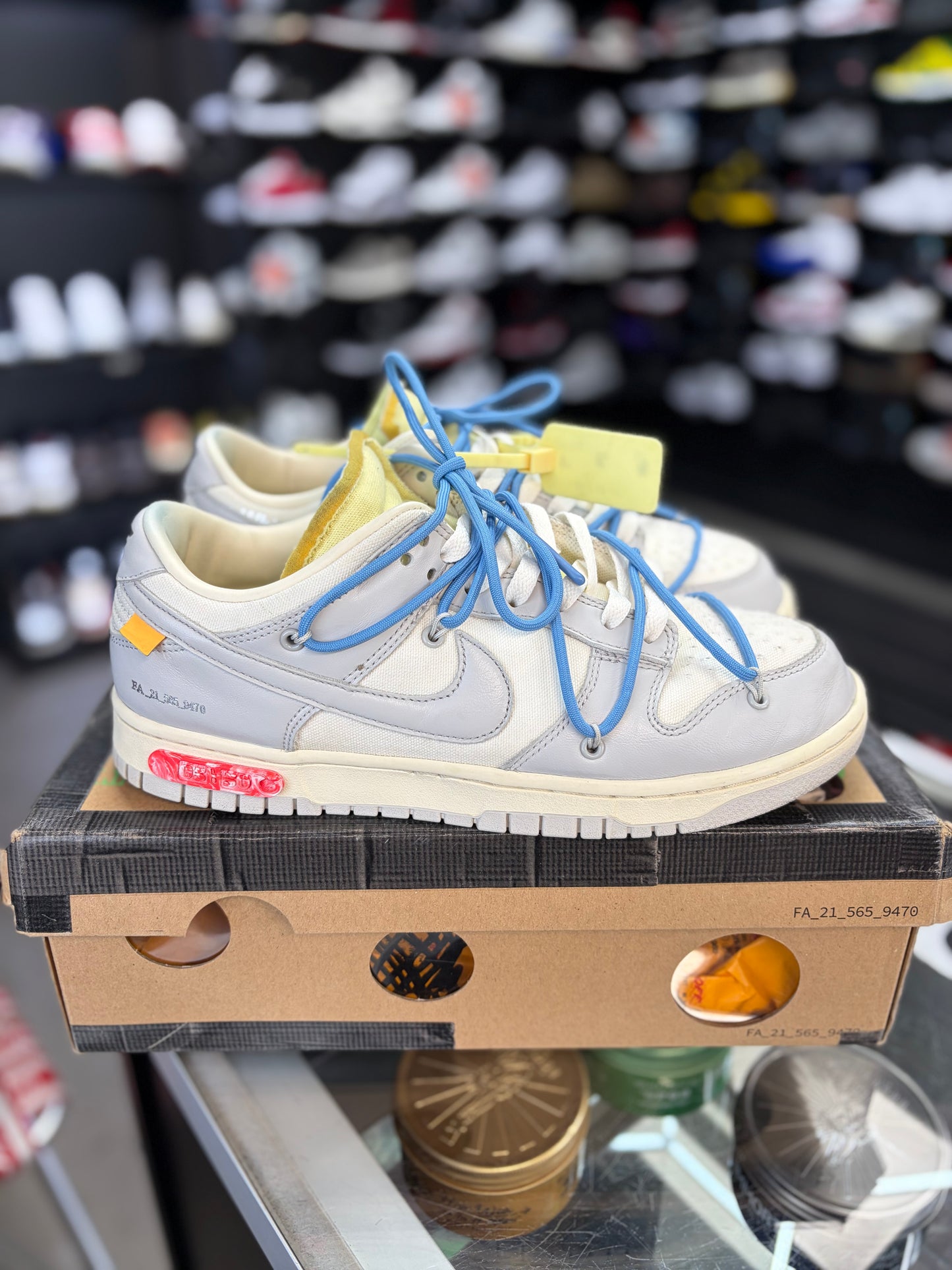 Nike Dunk Off White “Lot 05” Size 9