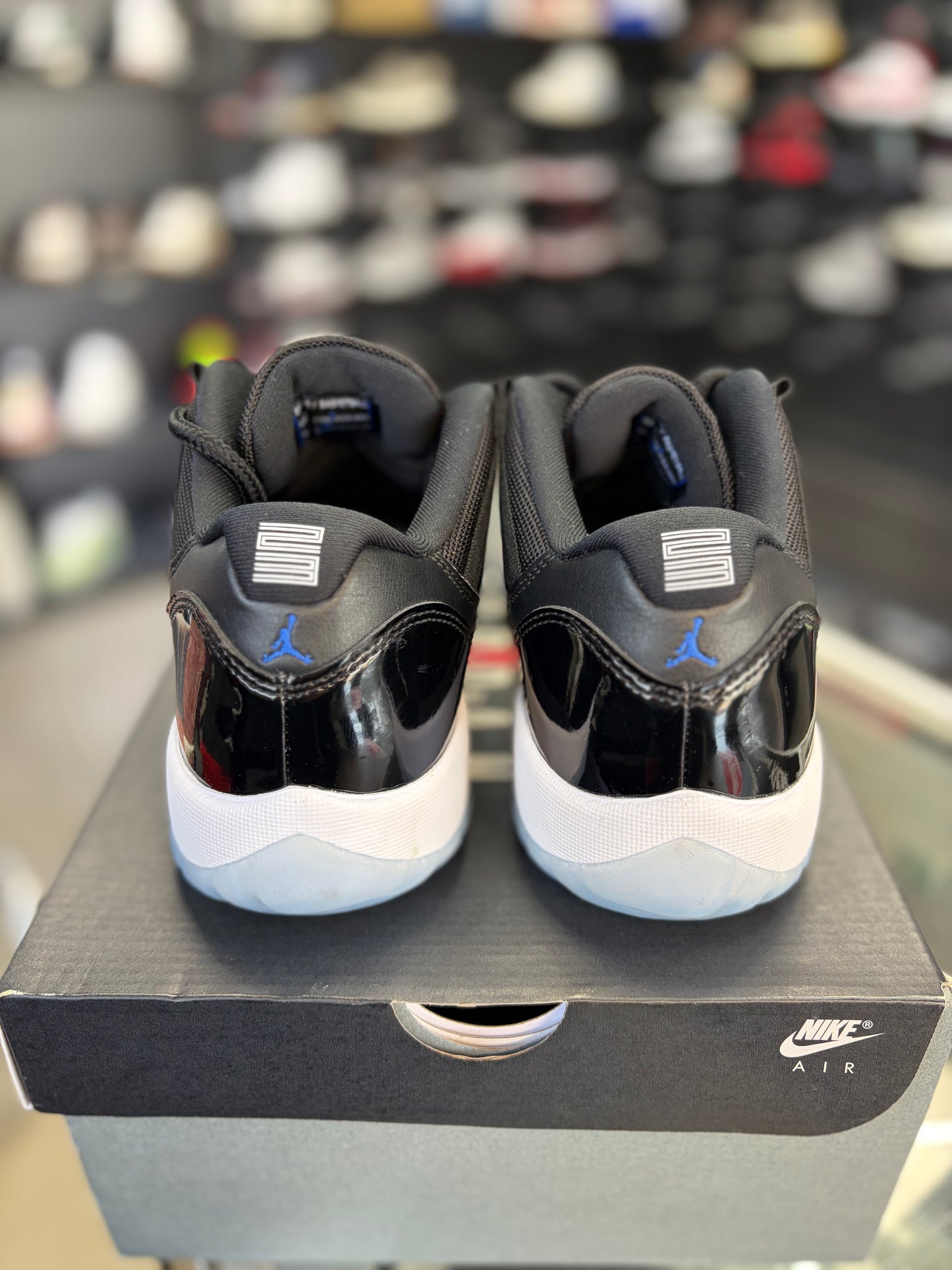 Jordan 11 Low (Gs) “SPACEJAM” Size  7y/8.5w