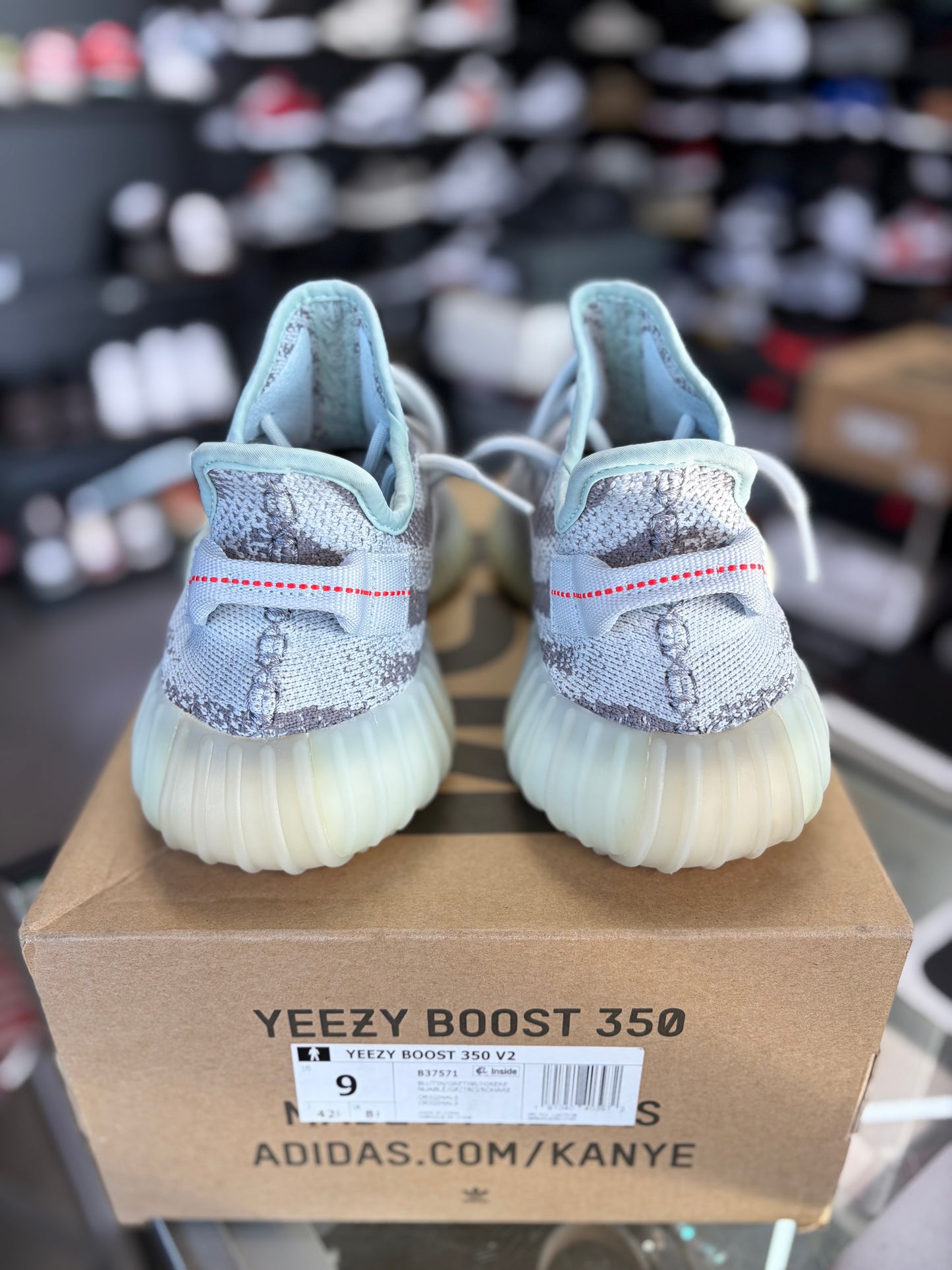 Yeezy 350 “Blue Tint” Size 9