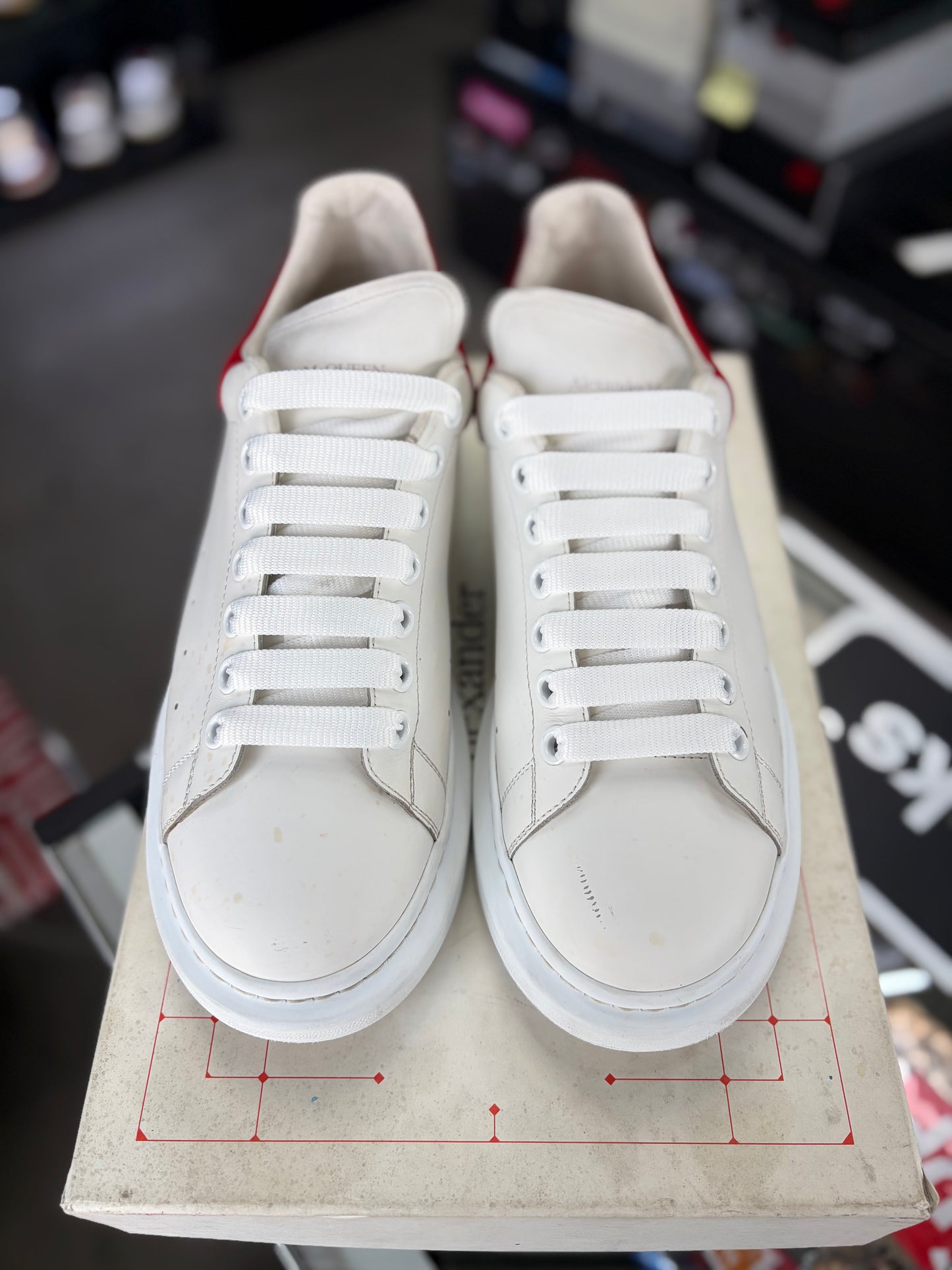 Alexander McQueen “White/Red” Size 42.5EU