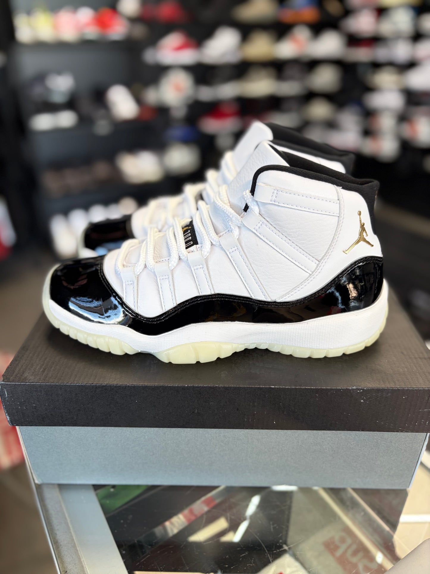 Jordan 11 “Gratitude” (Gs) Size 7y/8.5w