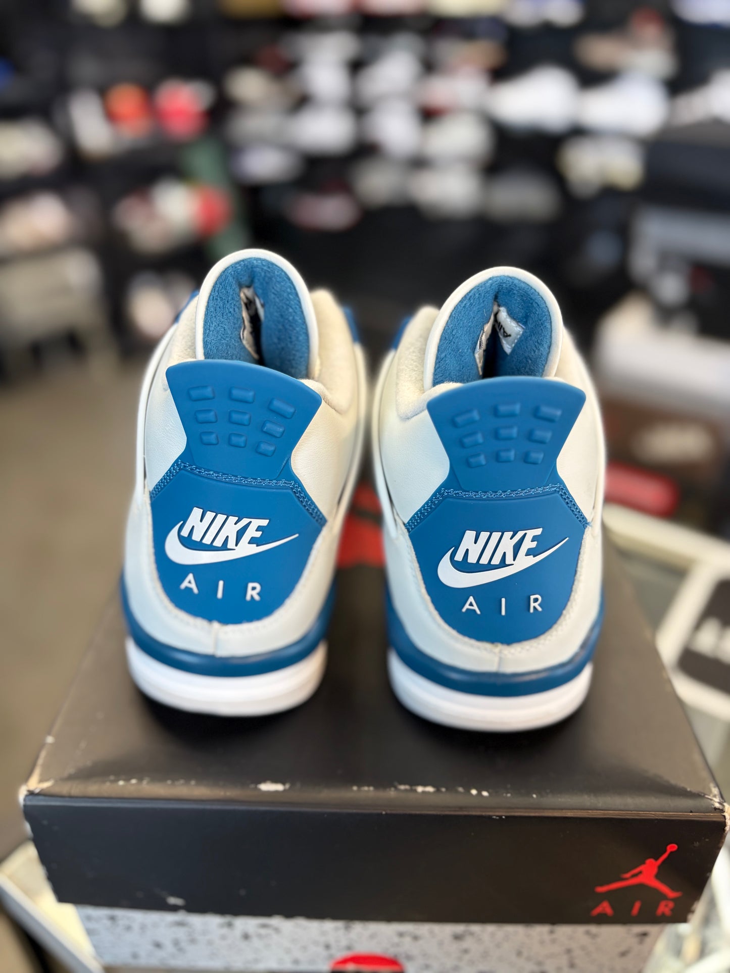 Jordan 4 “Military Blue” (Gs) Size 6.5y / 8w