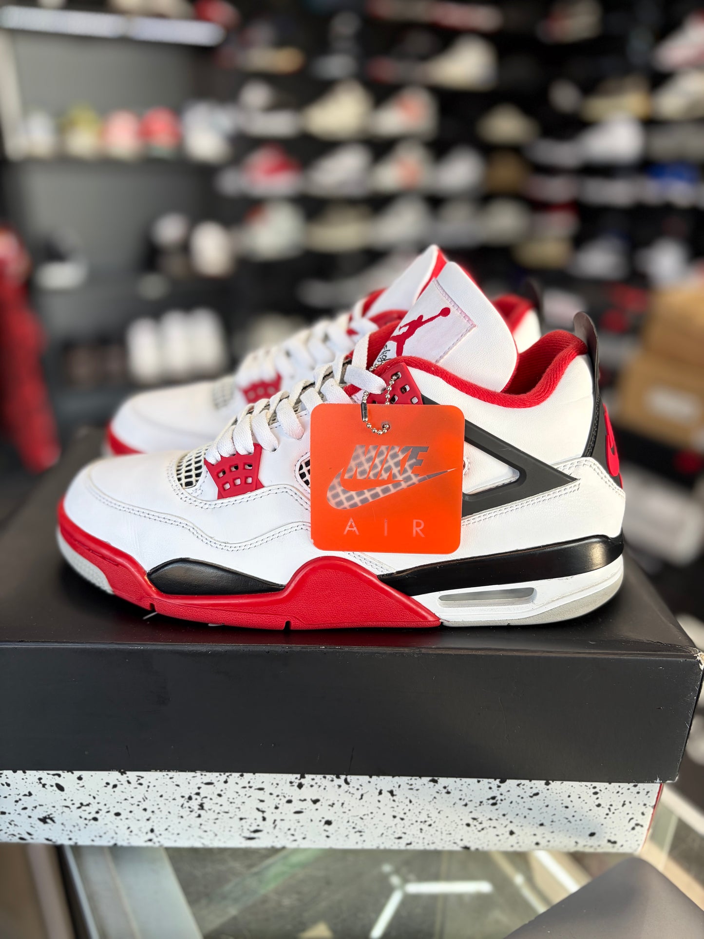 Jordan 4 “Fire Red” (2020) Size 9.5