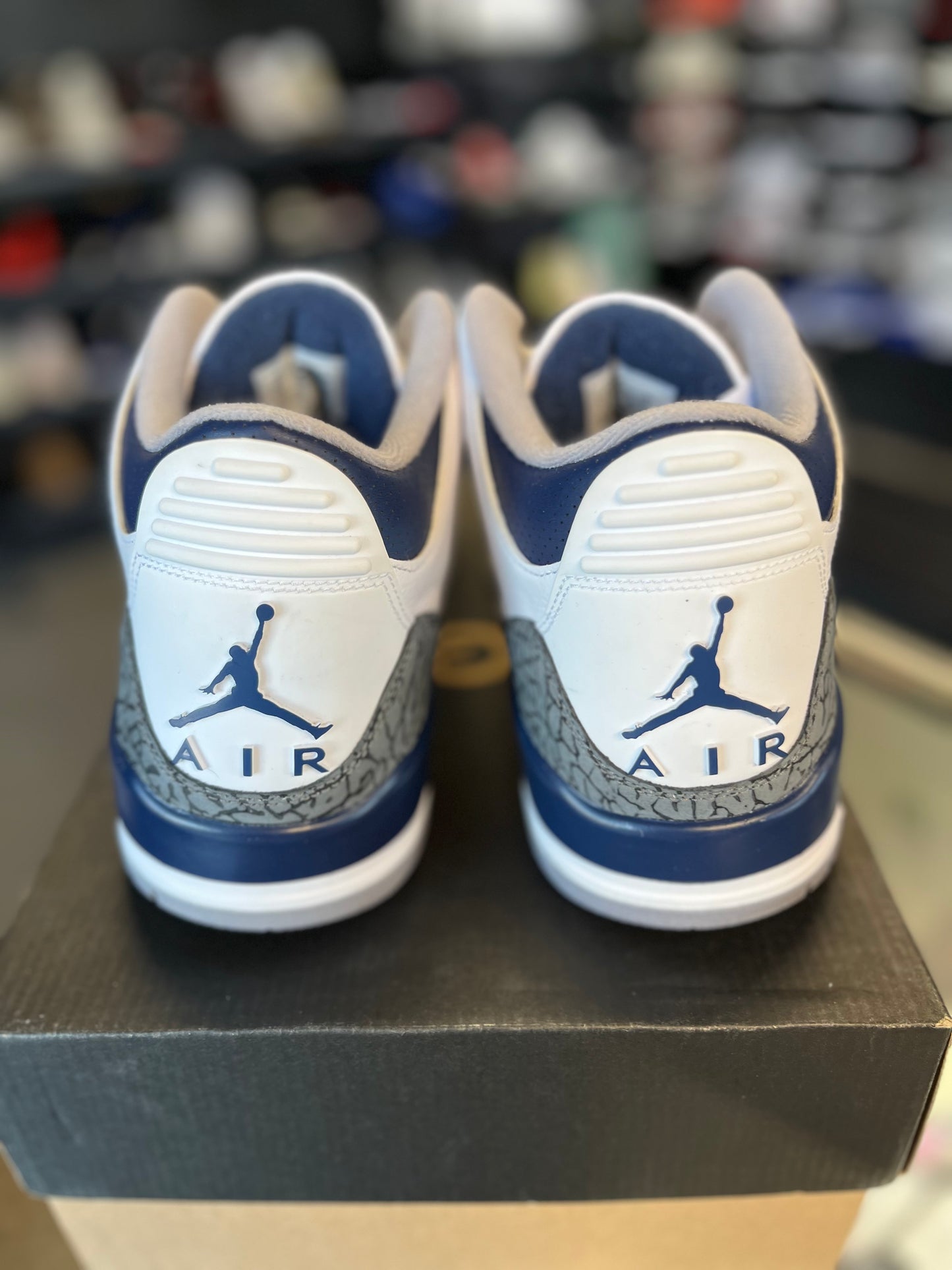 Jordan 3 “Midnight Navy” Size 12