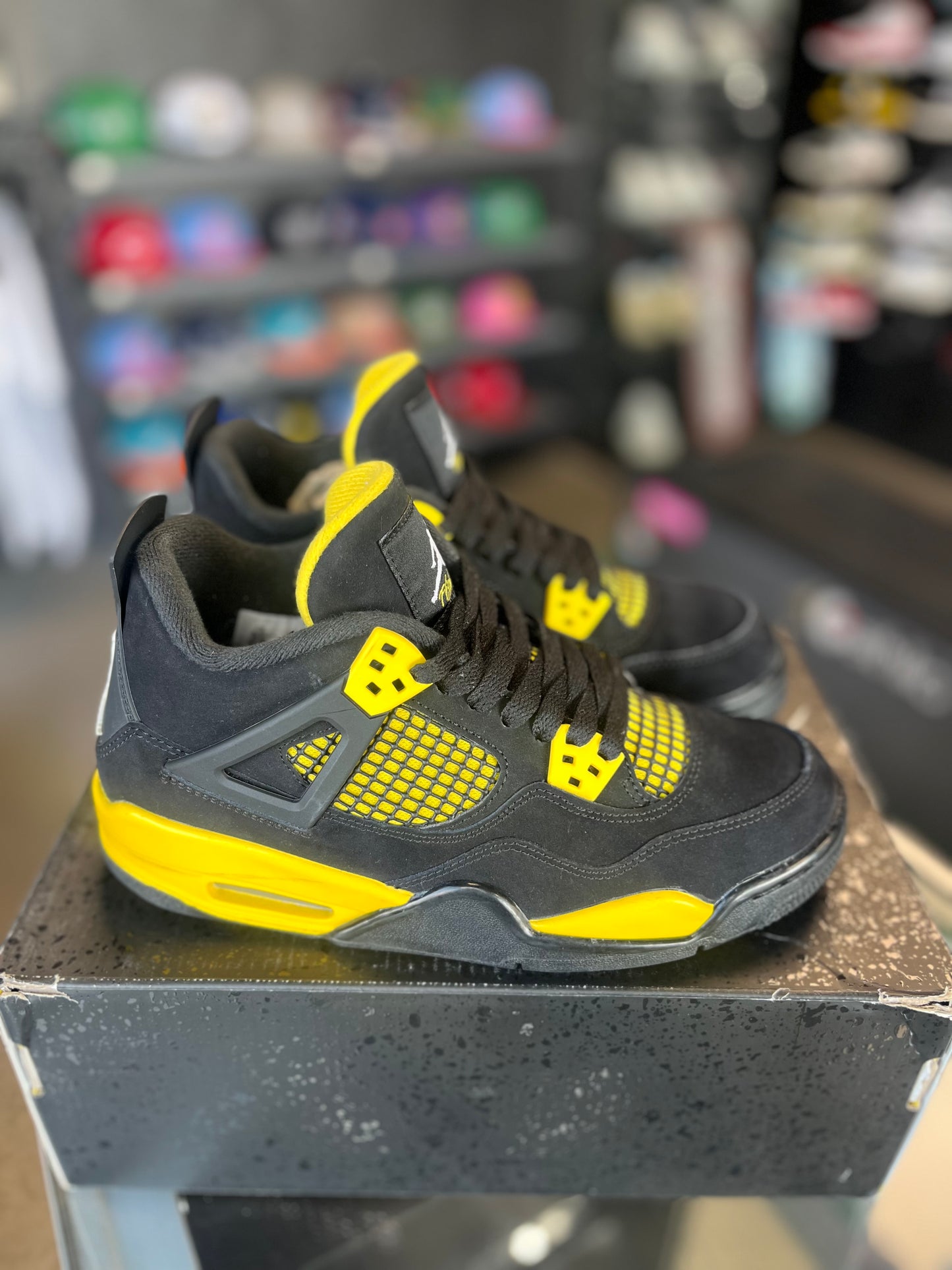 Jordan 4 “Thunder” GS 6.5y/8w