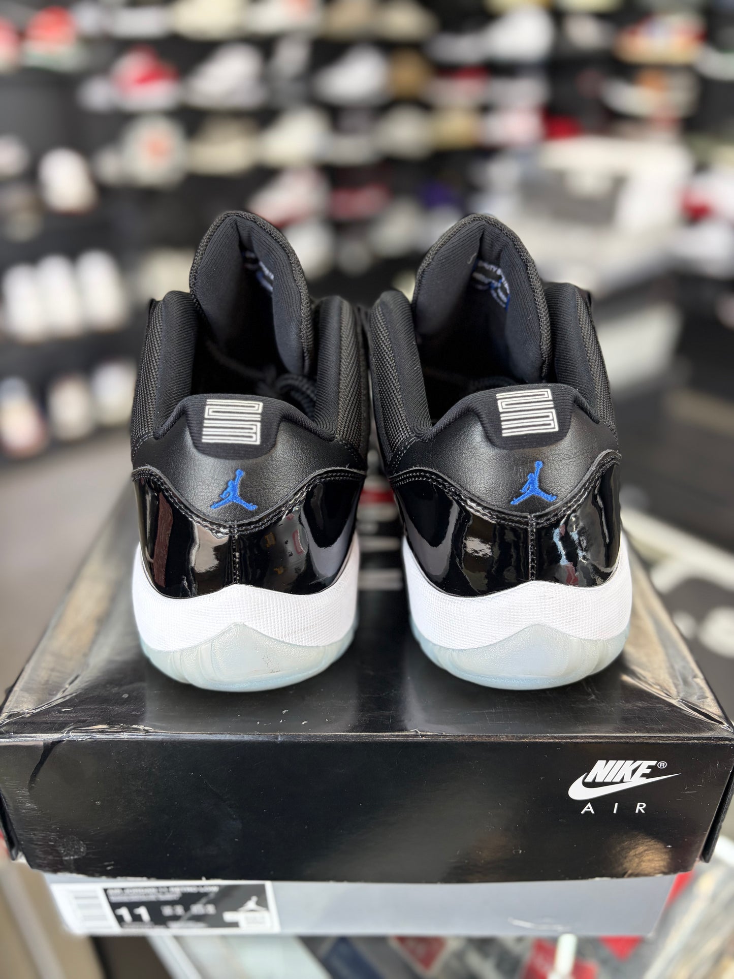 Jordan 11 Low “SPACEJAM” Size 11