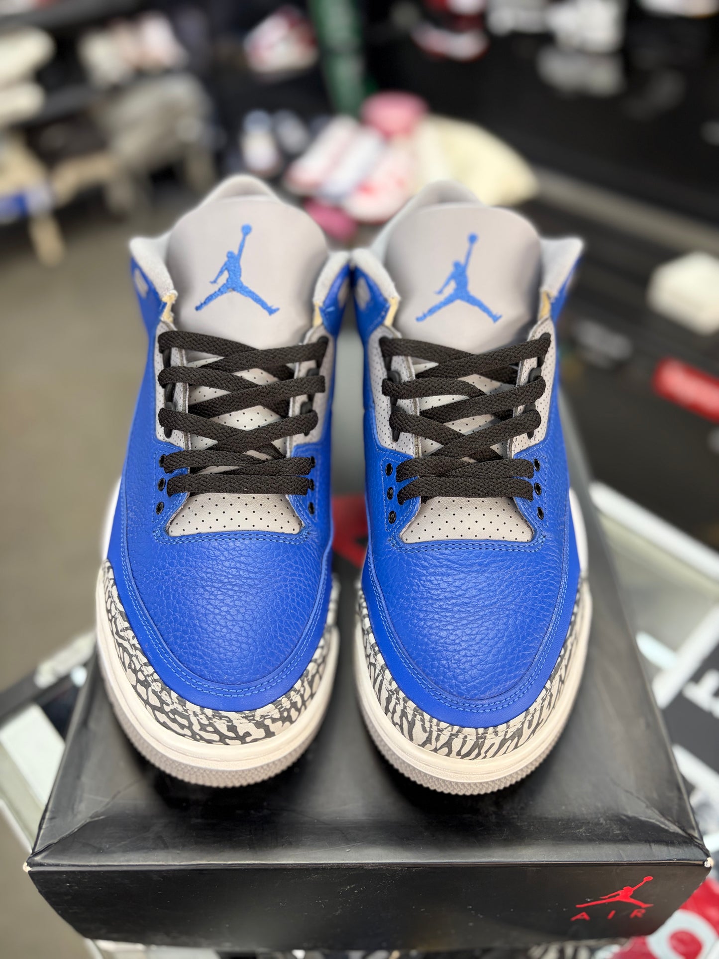 Jordan 3 “Varsity Royal” Size 11