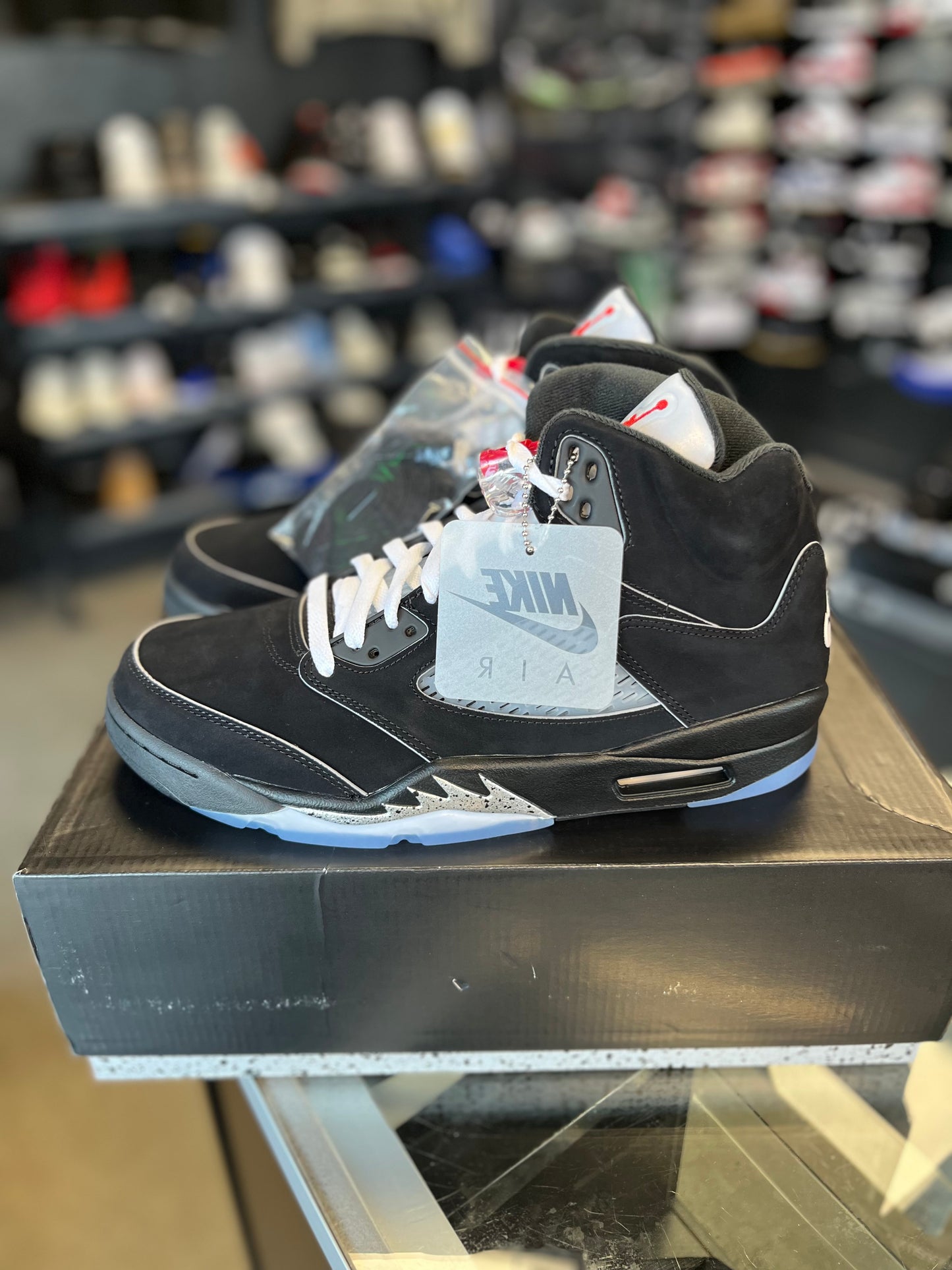 Jordan 5 “Metallic Reimagined” Size 10.5