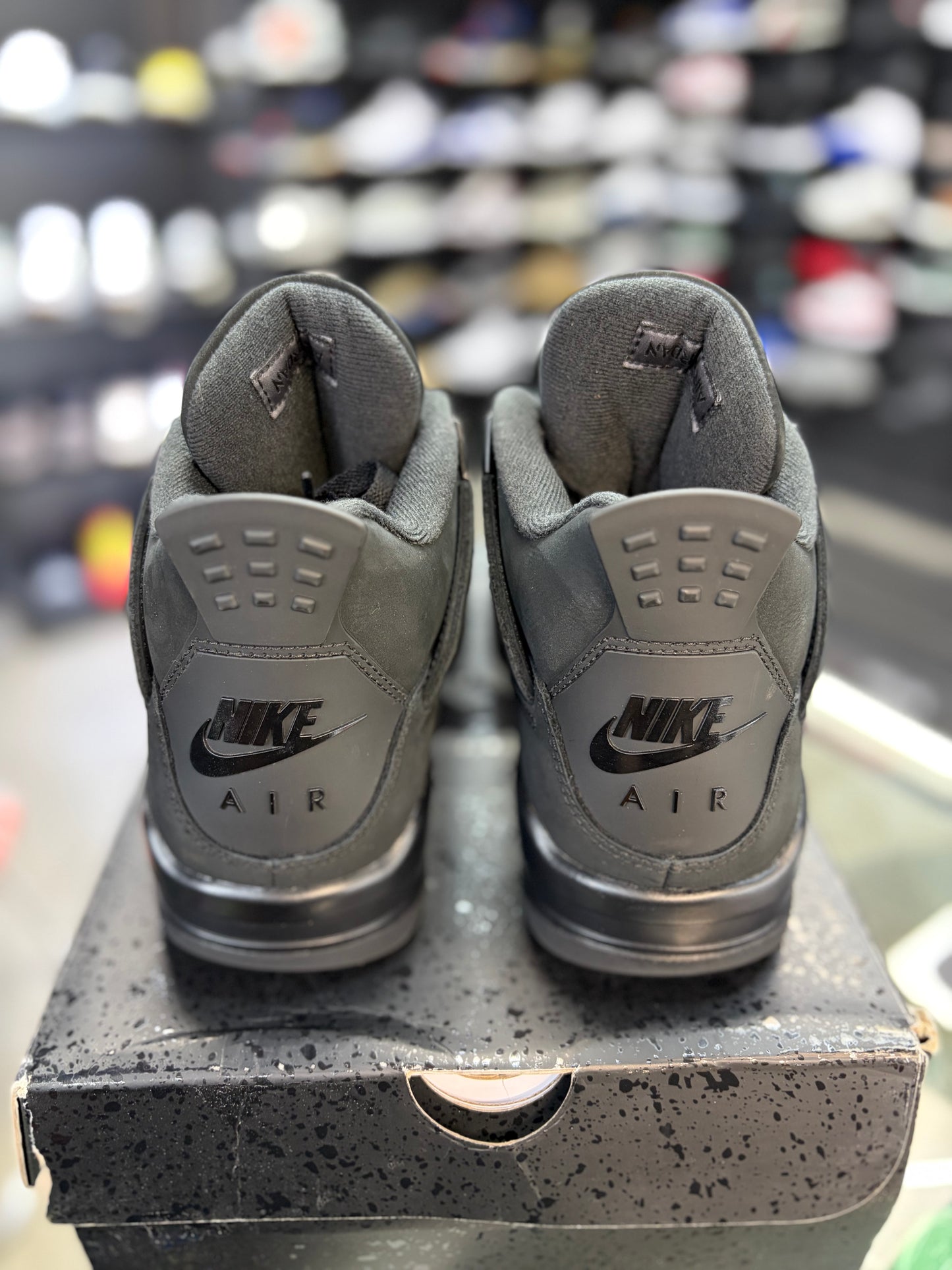 Jordan 4 “Black Cat” (Gs) Size 7y/8.5w
