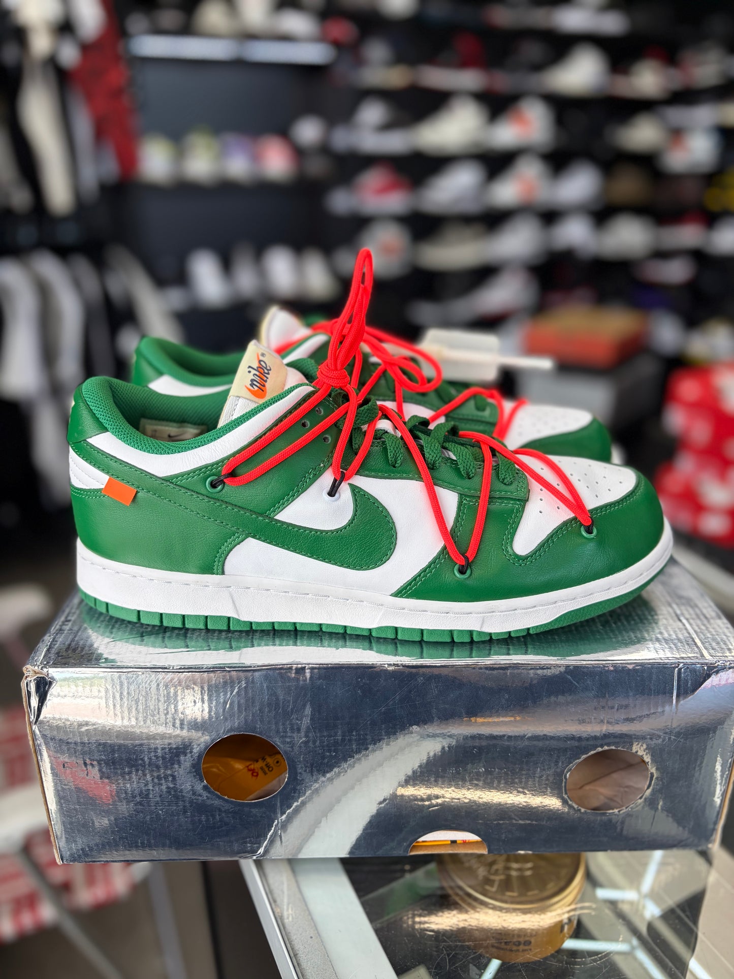 Nike Dunk x Off White “Pine Green” Size 12