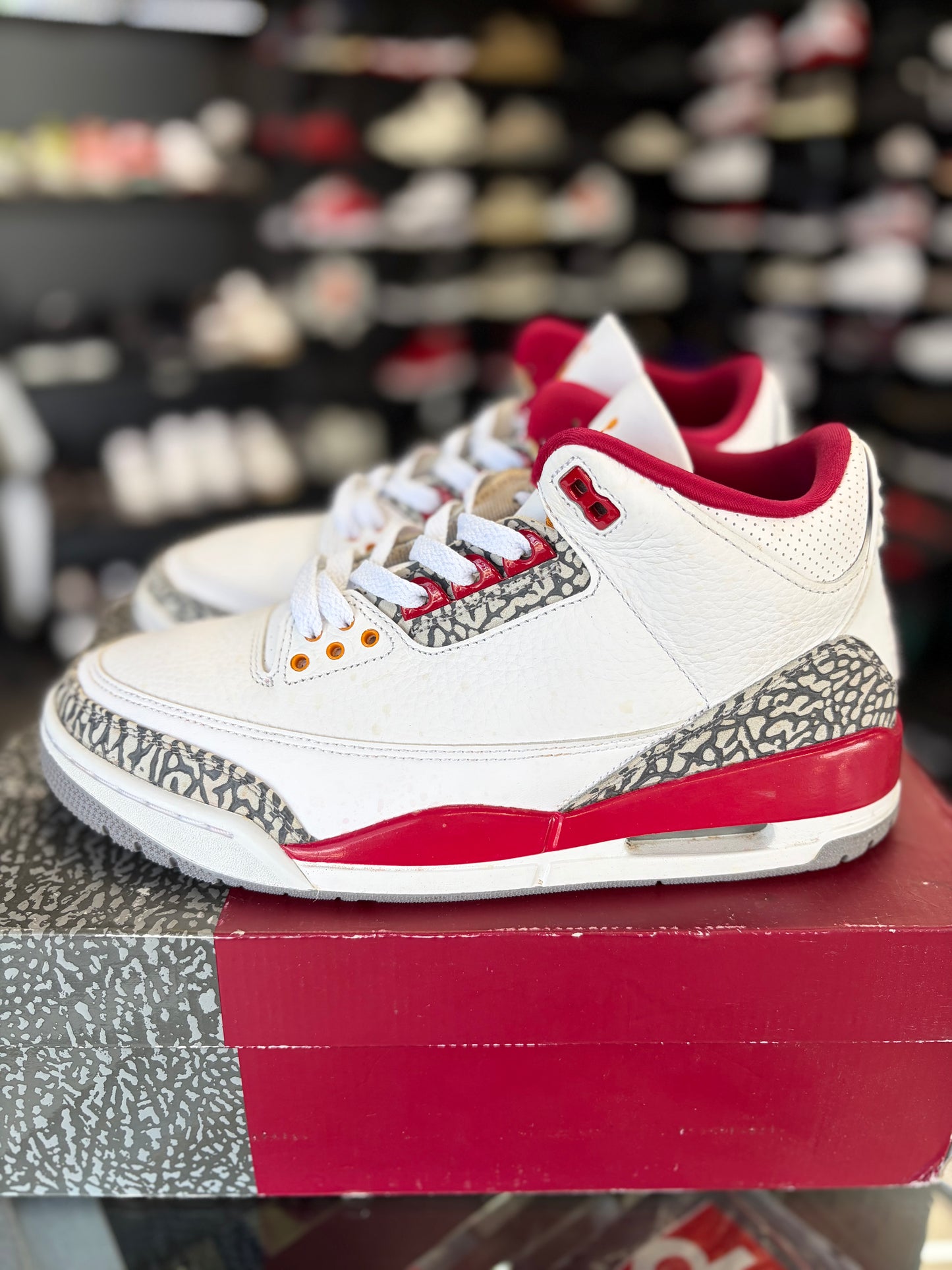 Jordan 3 “Cardinal Red” Size 9