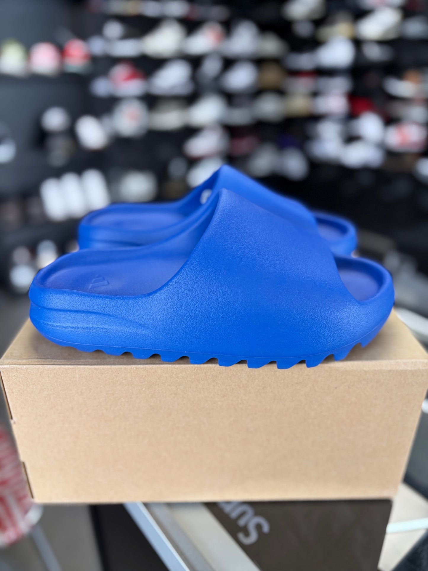 Yeezy Slide “Azure” Size 8