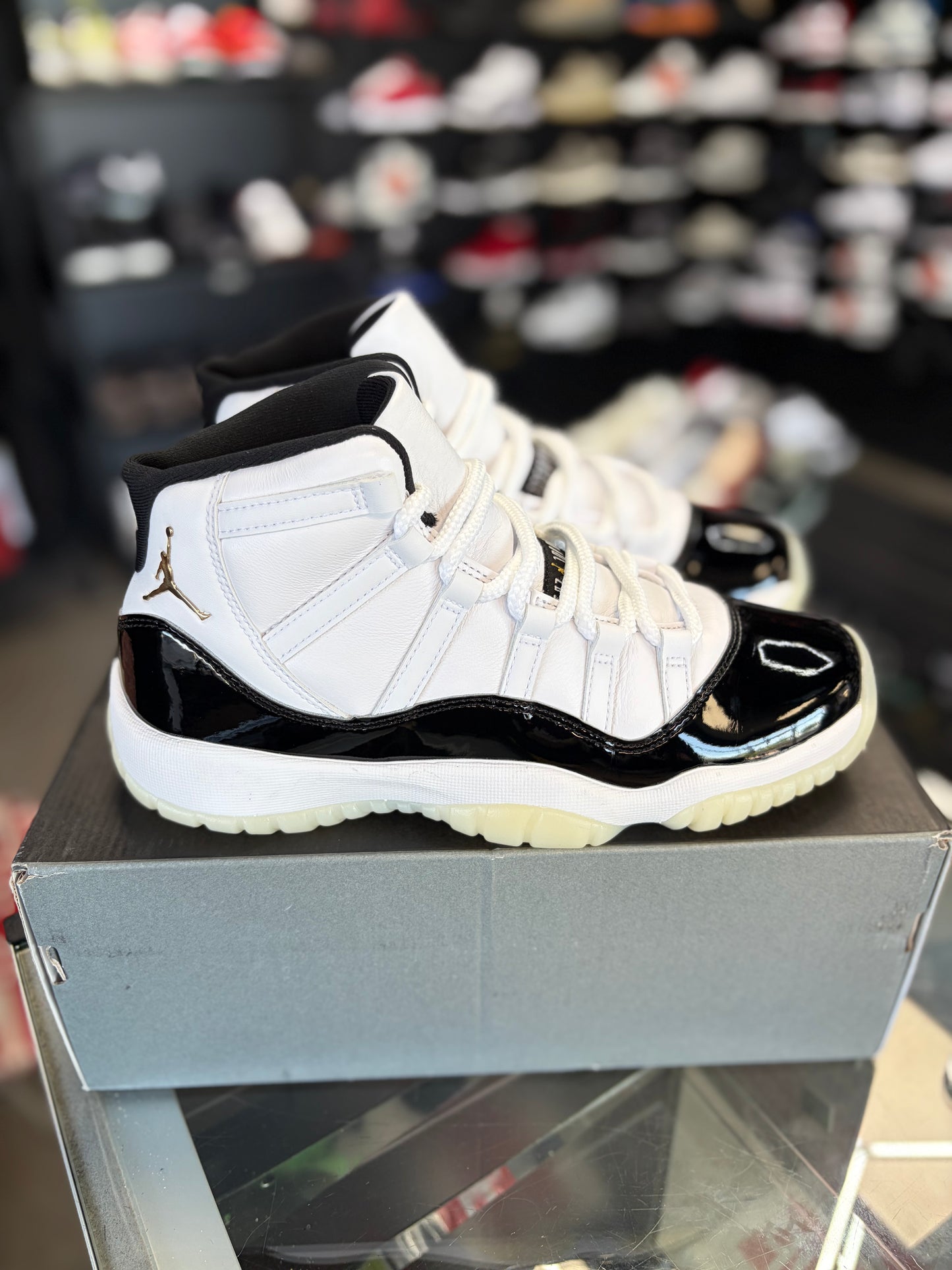 Jordan 11 “Gratitude” (Gs) Size 7y/8.5w