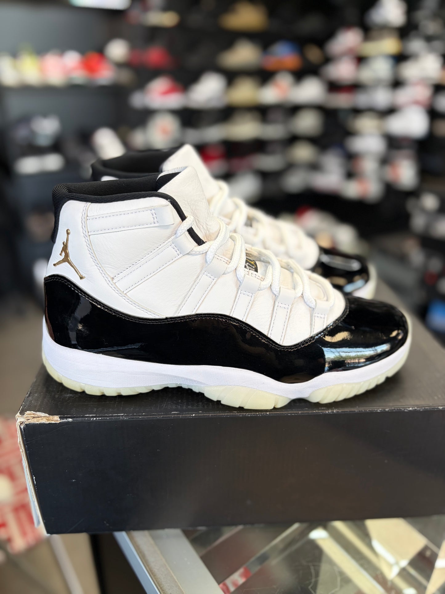 Jordan 11 “Gratitude” Size 10.5