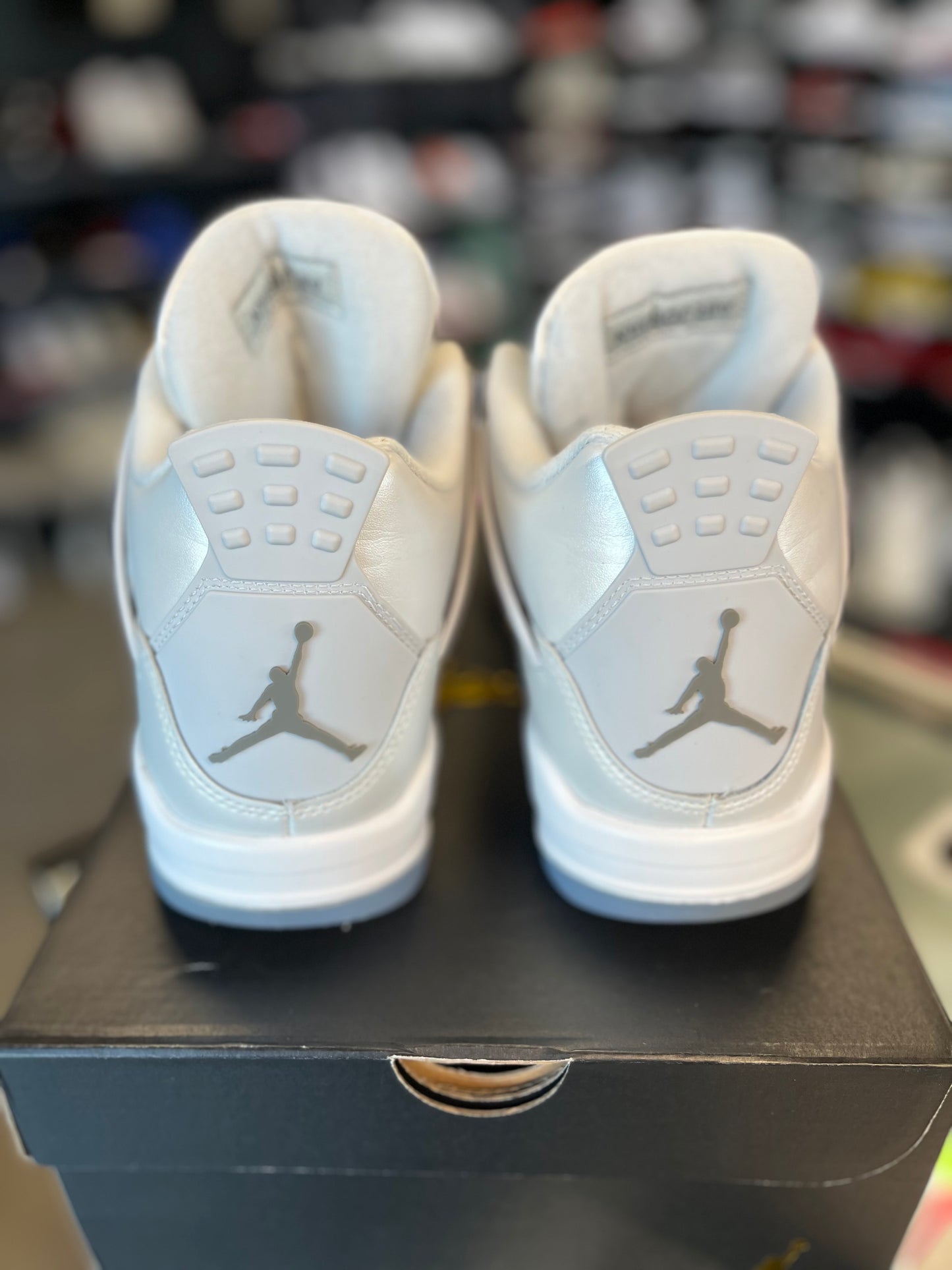 Jordan 4 “Blue Dust Chill” Size 7y/8.5w