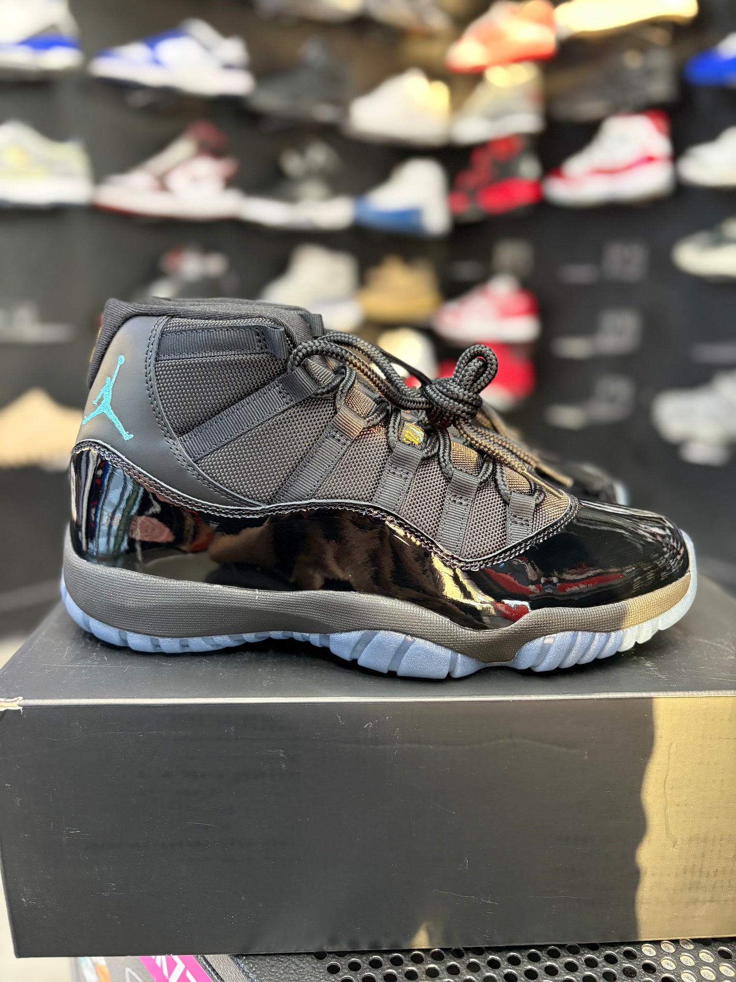 Jordan 11 “Gamma” Size 10.5