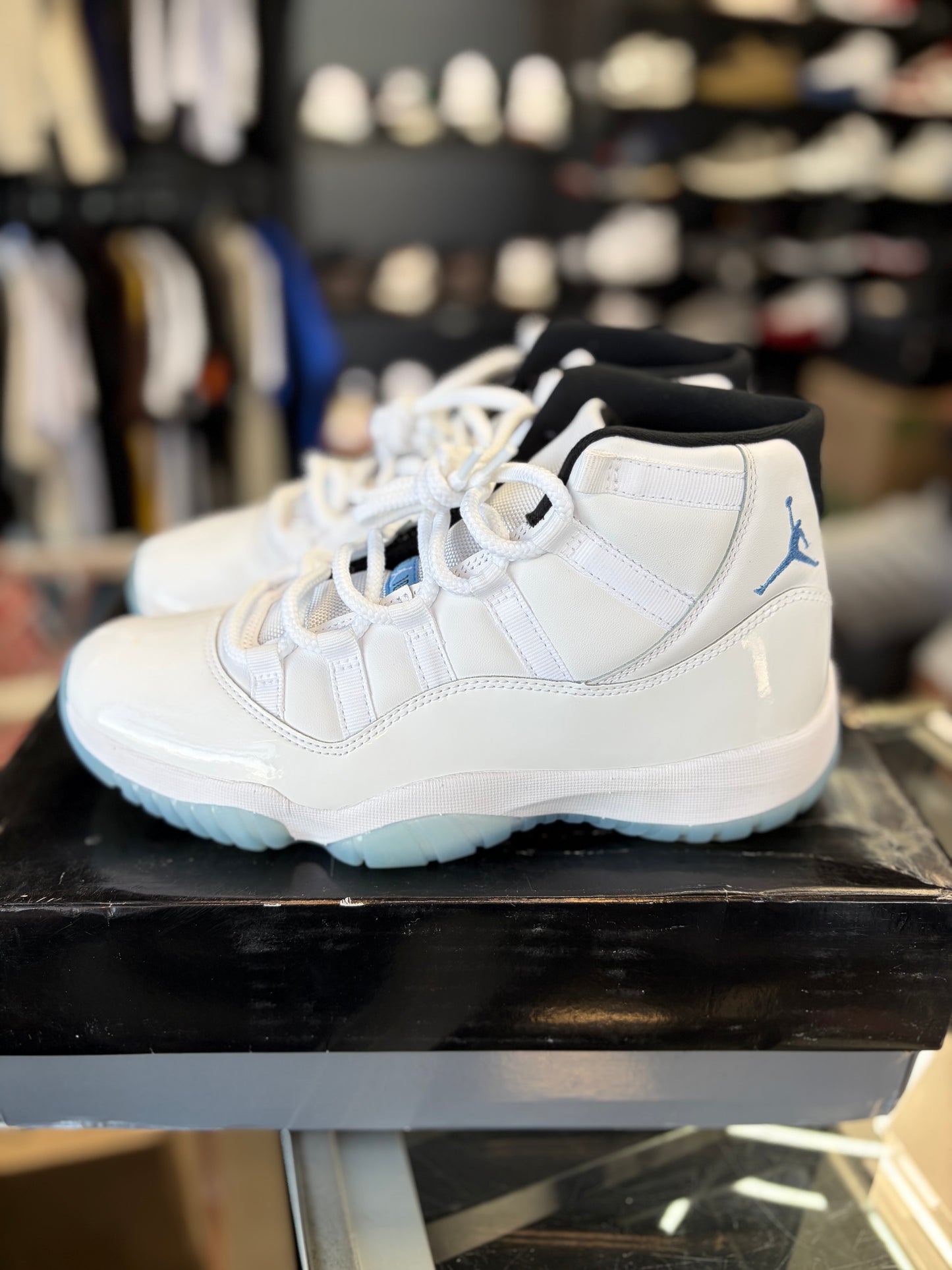 Jordan 11 “Legend Blue” Size 8.5