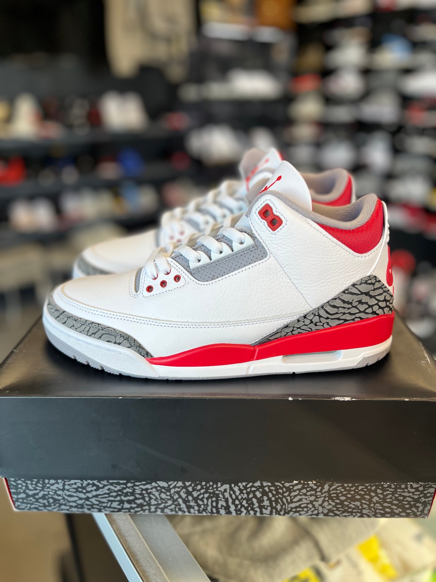 Jordan 3 “Fire Red” Size 9.5