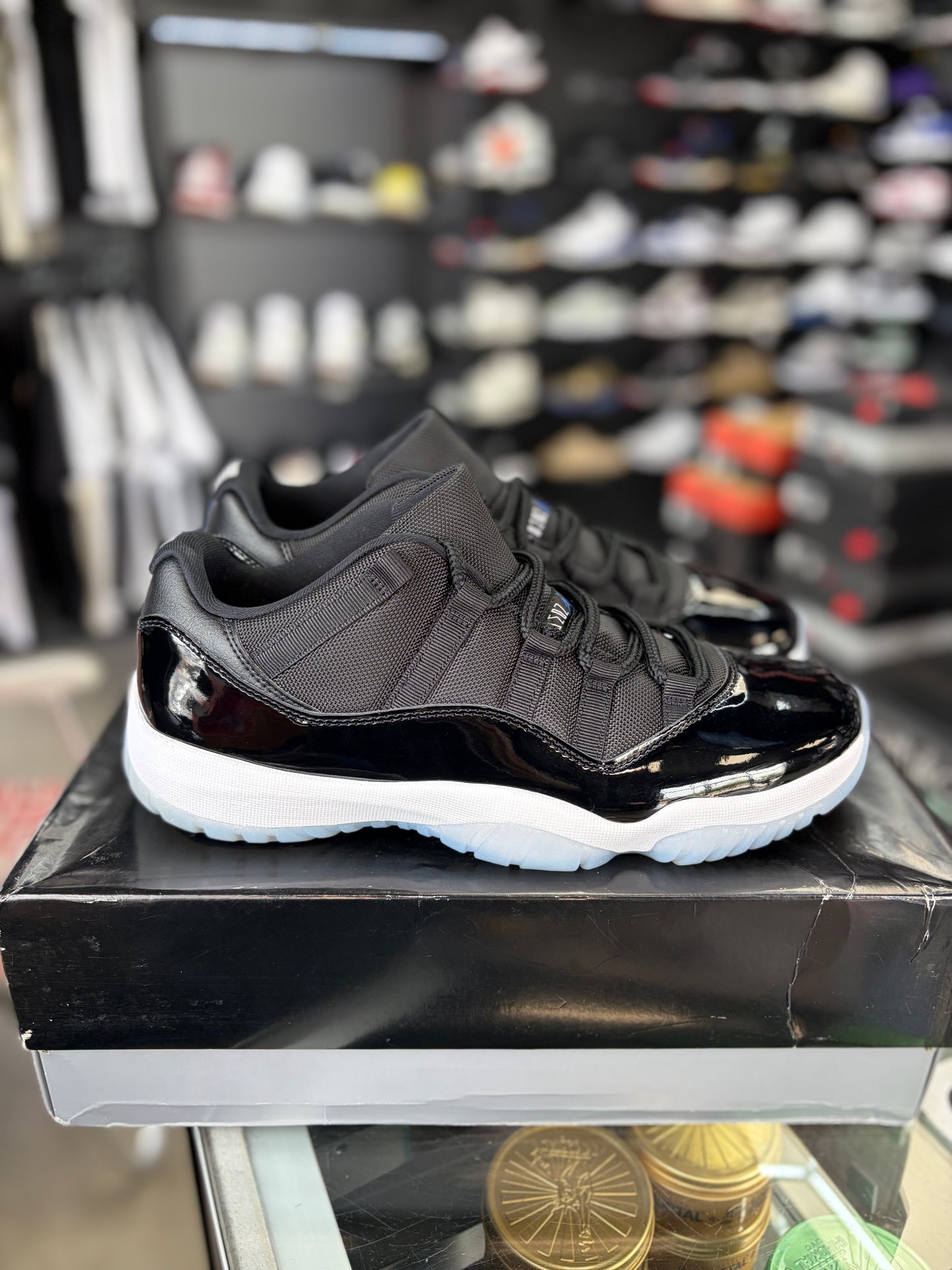 Jordan 11 Low “SPACEJAM” Size 10.5