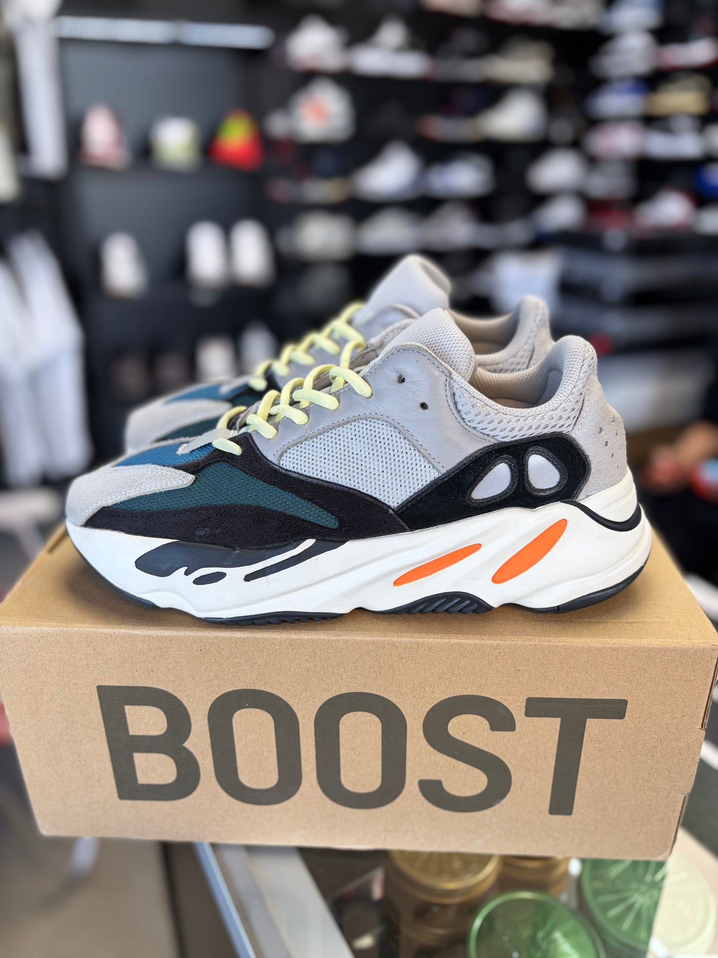 Yeezy 700 “Waverunner” Size 10