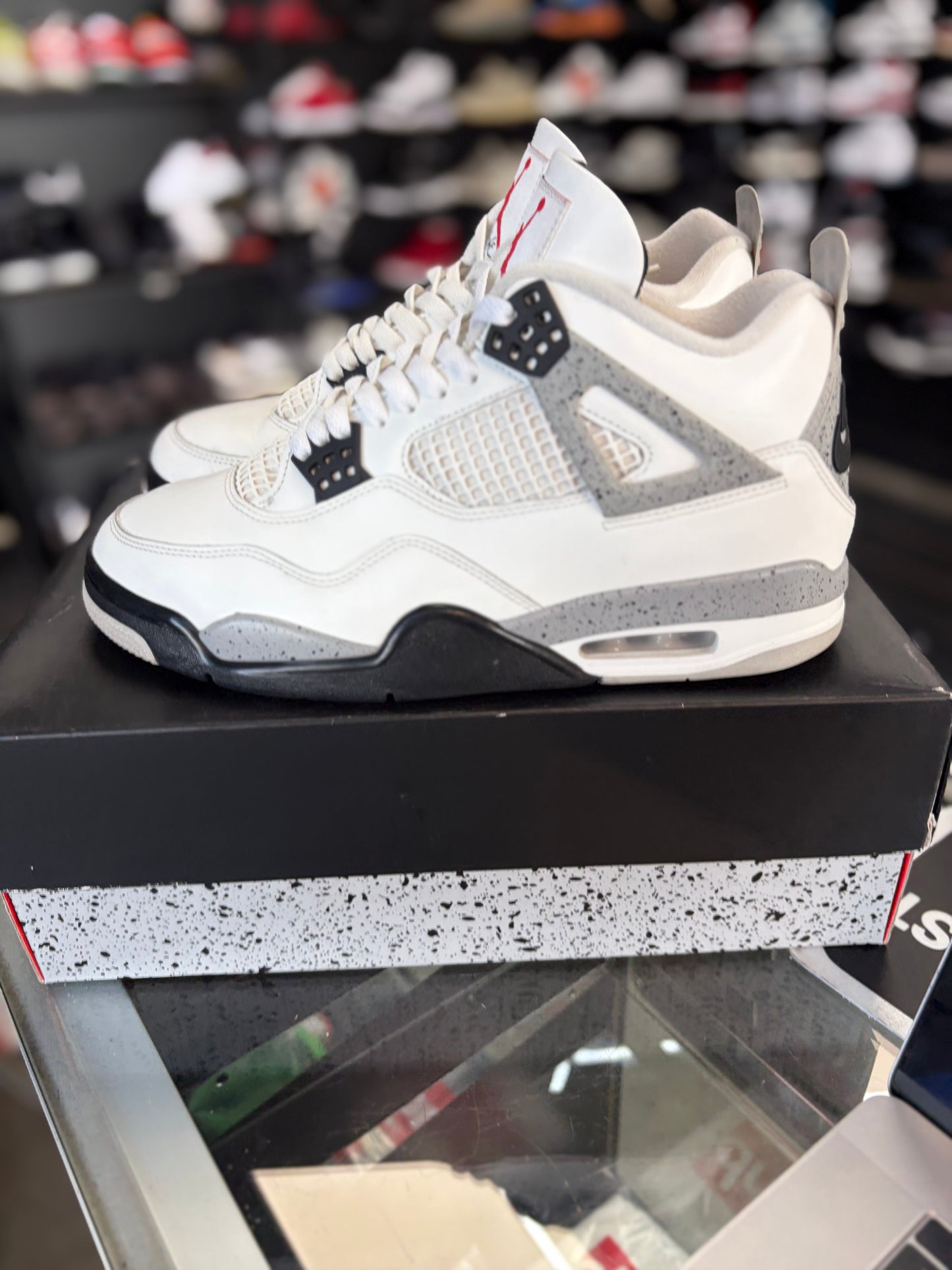 Jordan 4 “White Cement” Size 10.5