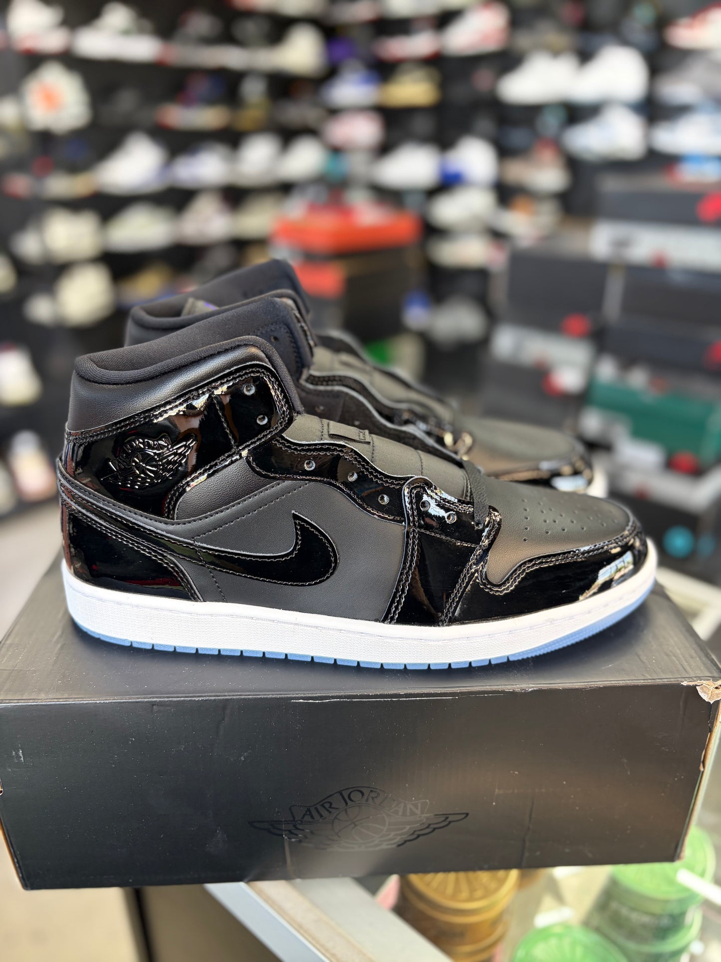 Jordan 1 Mid “SPACEJAM” Size 12