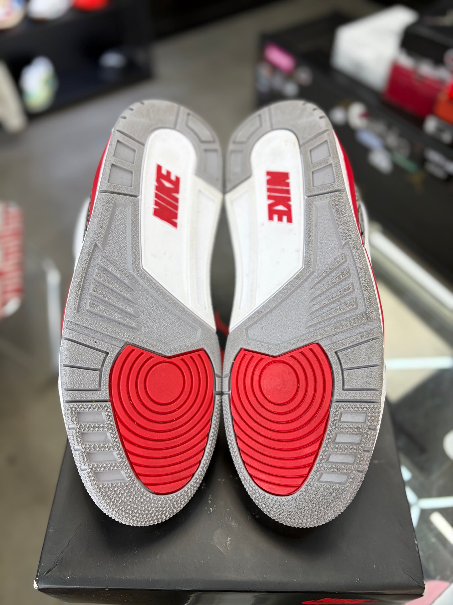 Jordan 3 “Fire Red” Size 9
