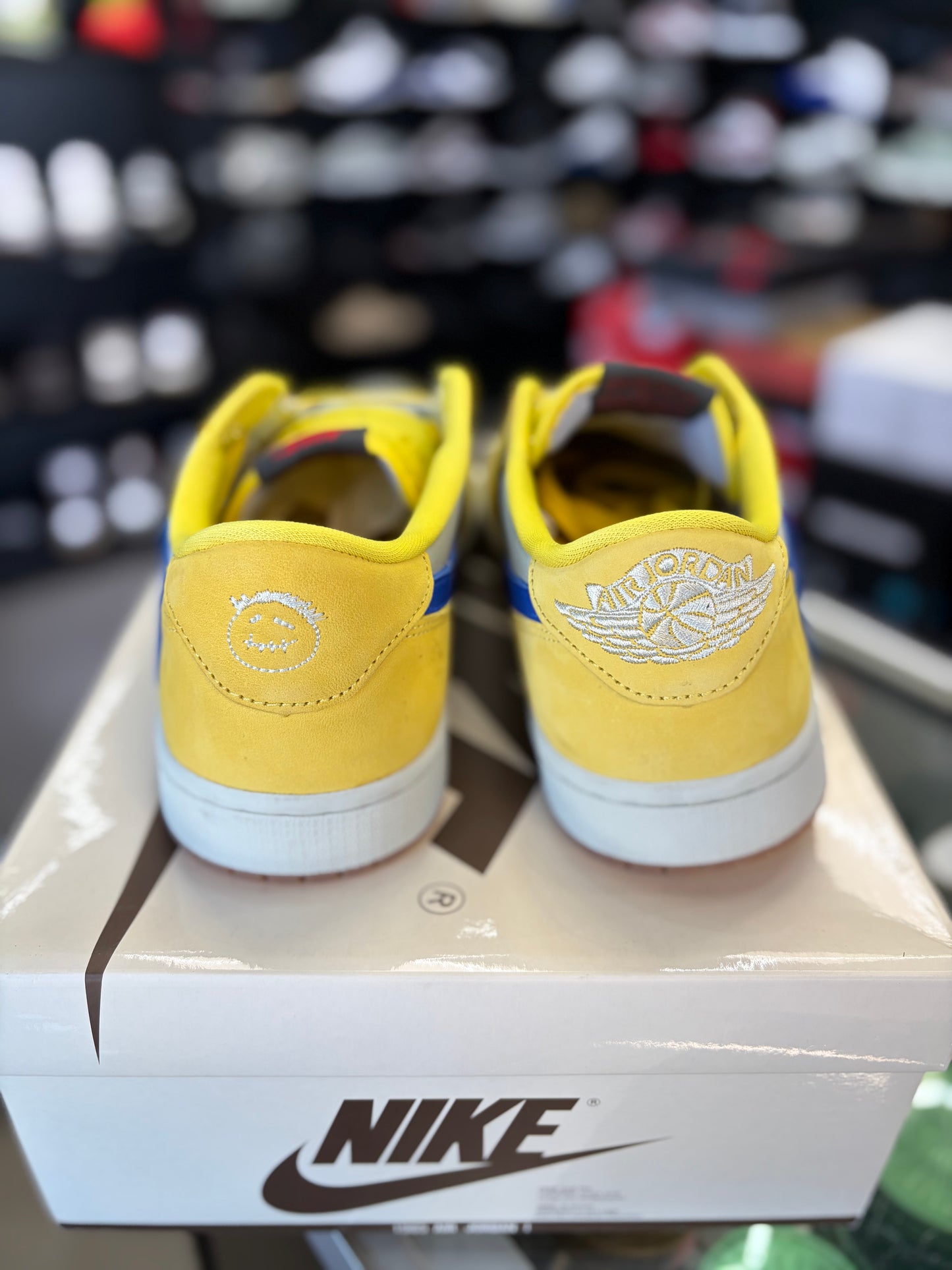 Jordan 1 Low x Travis Scott “Canary” Size 9.5 Men