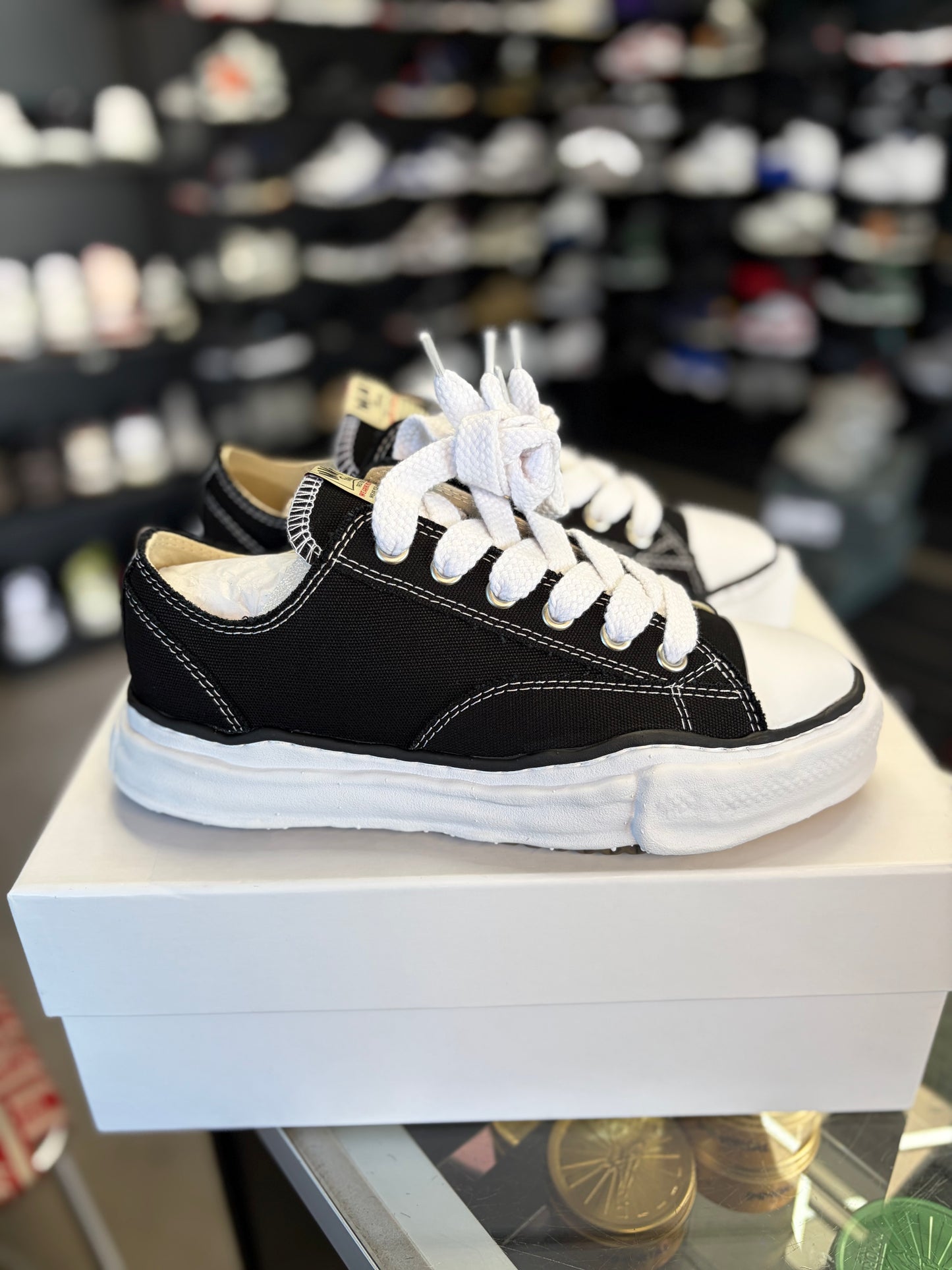 Maison Mihara Peterson “Black/White” Men’s