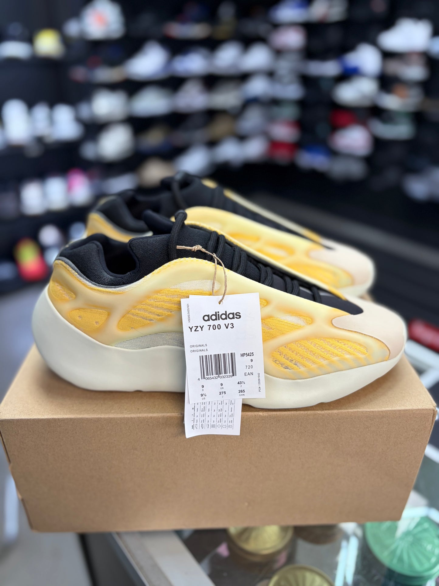 Yeezy 700 “Mono Safflower” Size 9.5