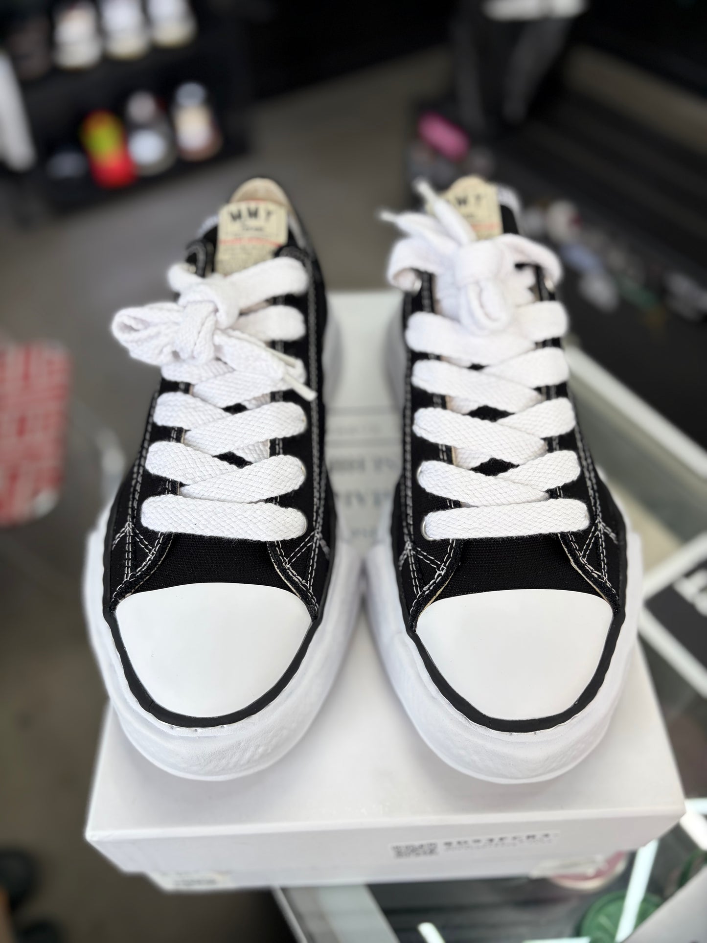 Maison Mihara Yasuhiro Peterson “Black/White” Size 45
