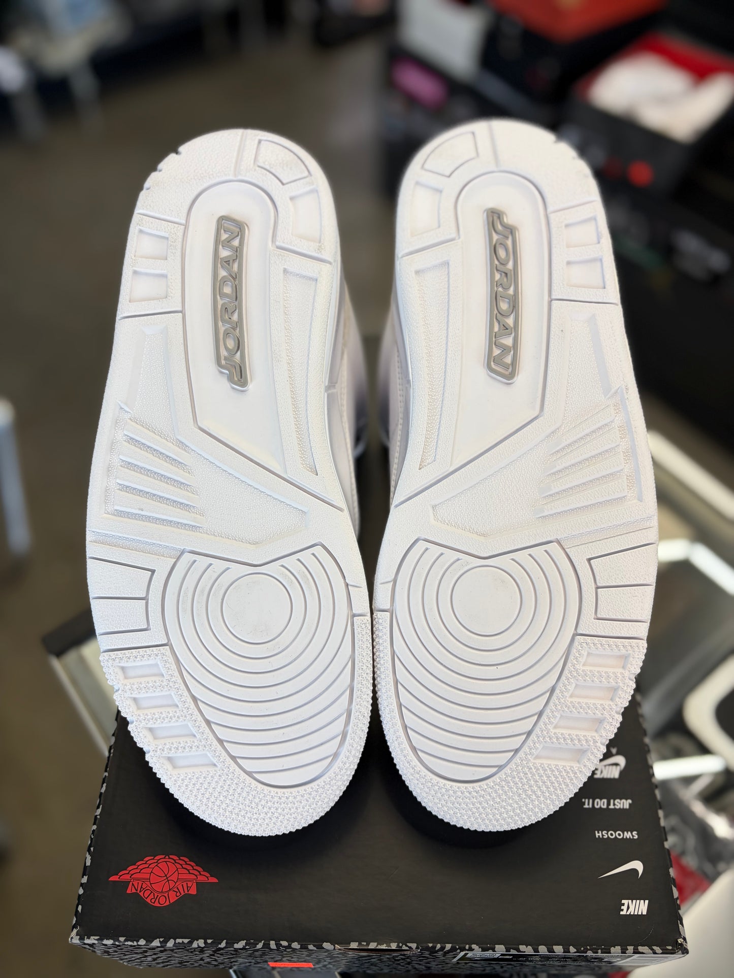 Jordan 3 “Pure Money” Men’s