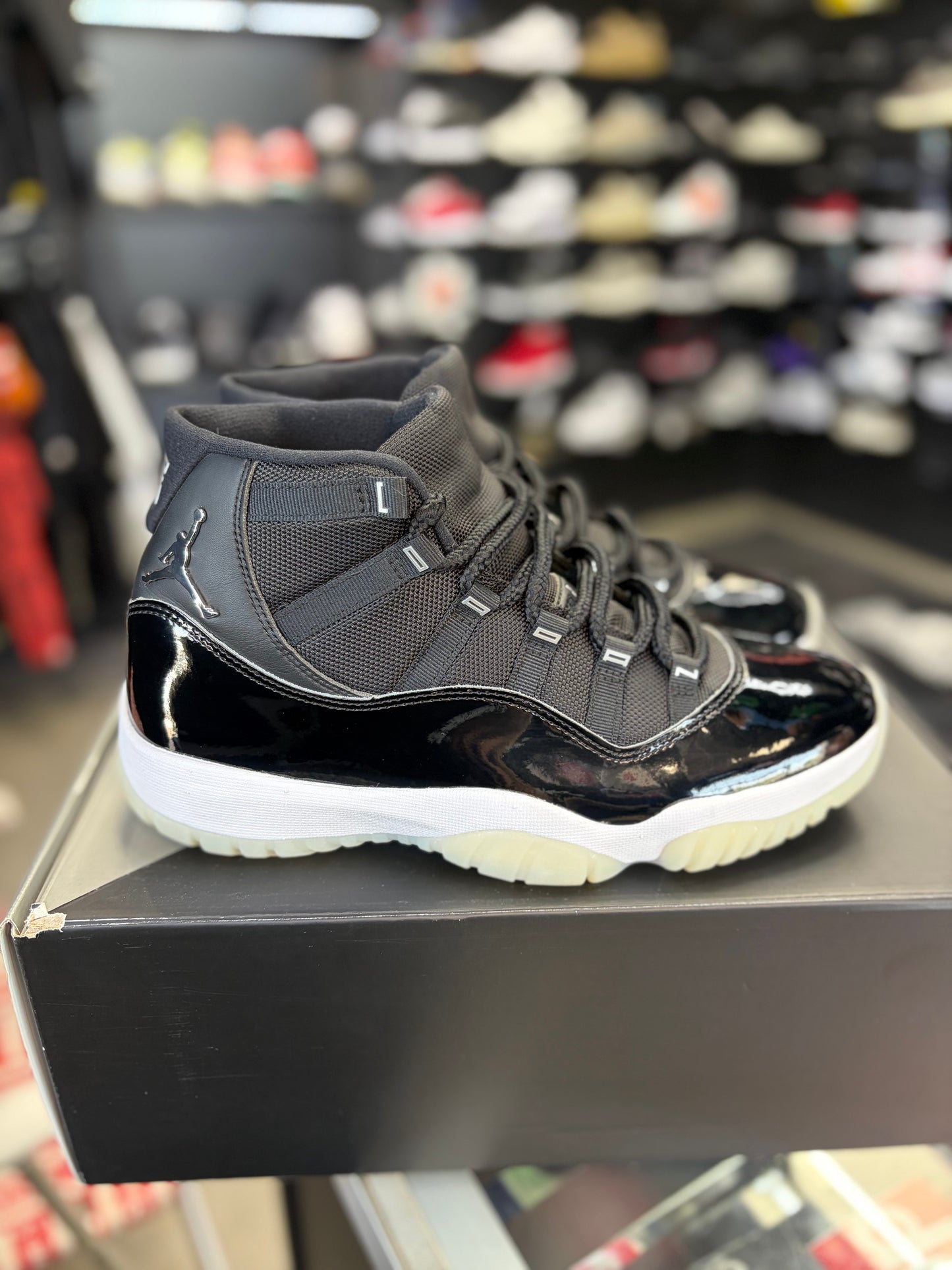 Jordan 11 “Jubilee” Size 9.5
