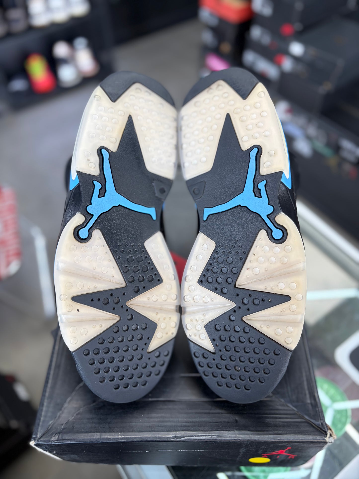 Jordan 6 “Black UNC” Size 9.5