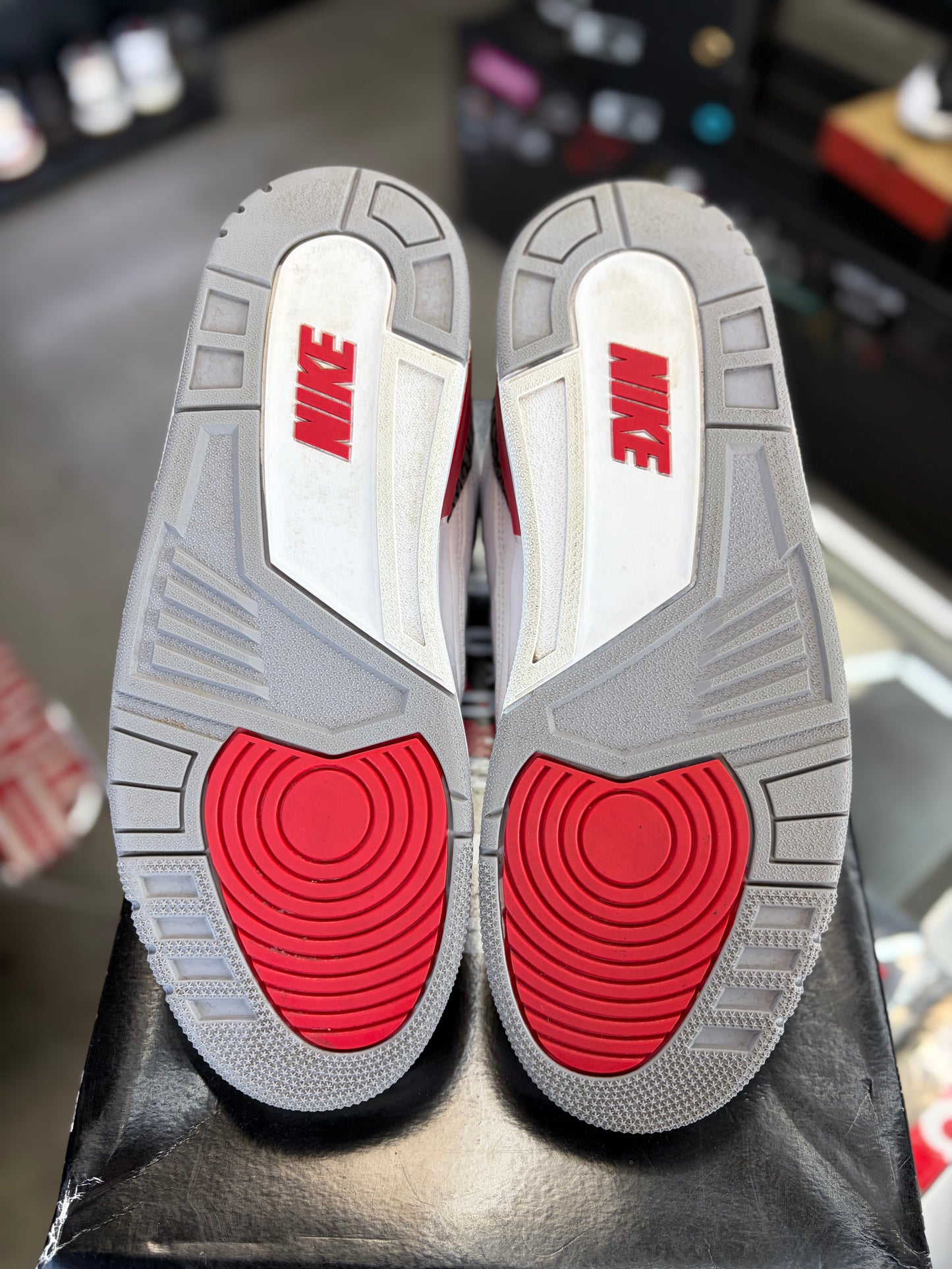 Jordan 3 “Fire Red” Size 10.5