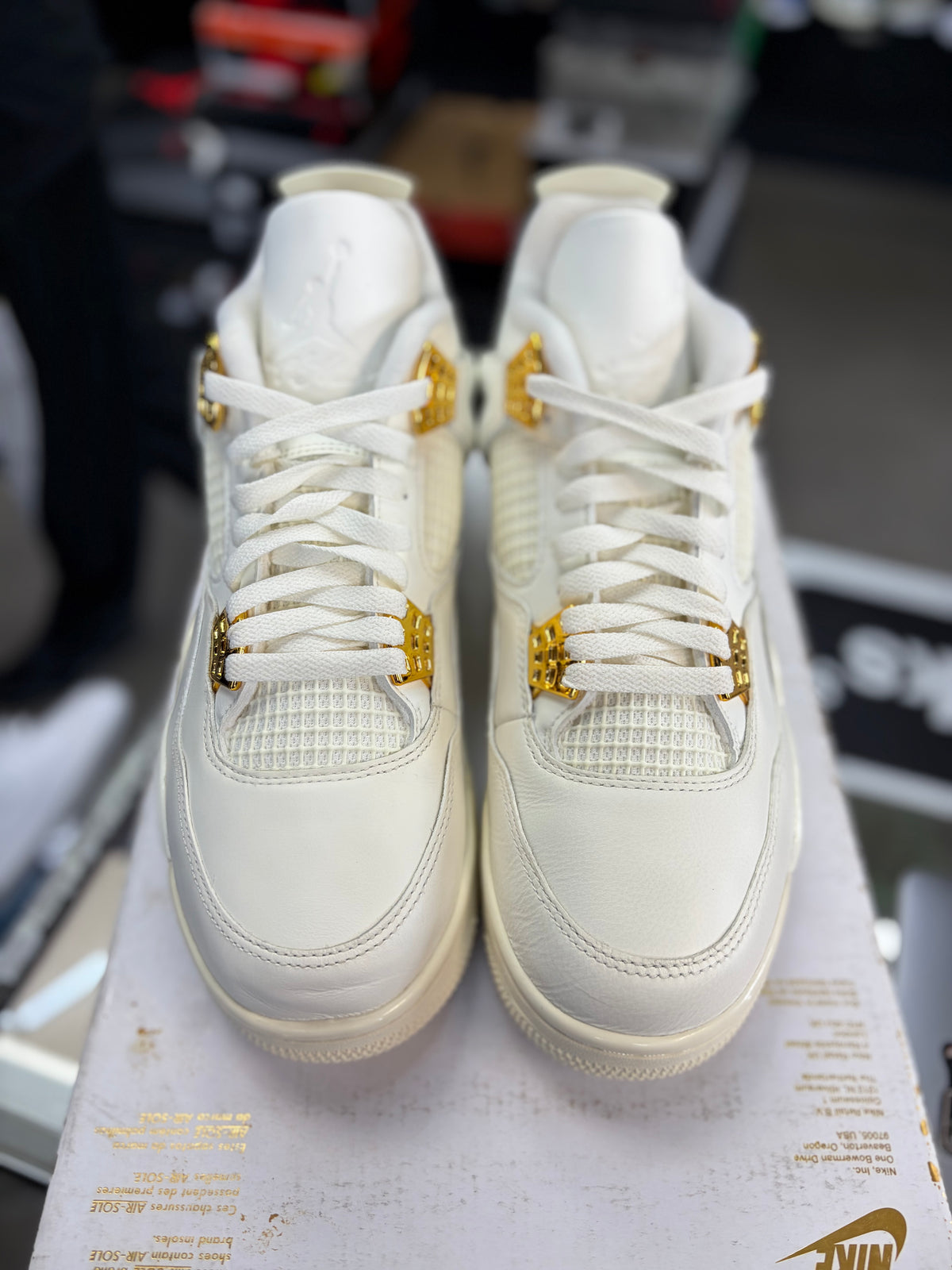 Jordan 4 “Metallic Gold” Size 10 Men