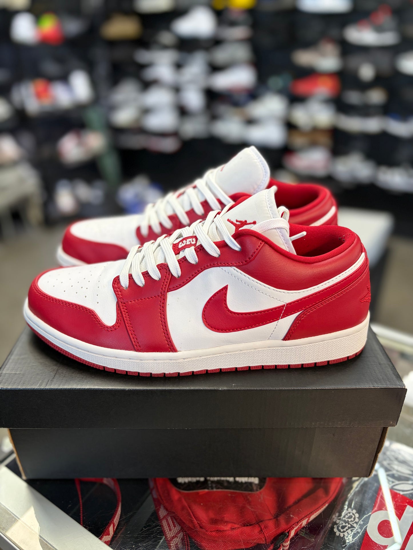 Jordan 1 Low “Gym Red White” Size 10.5