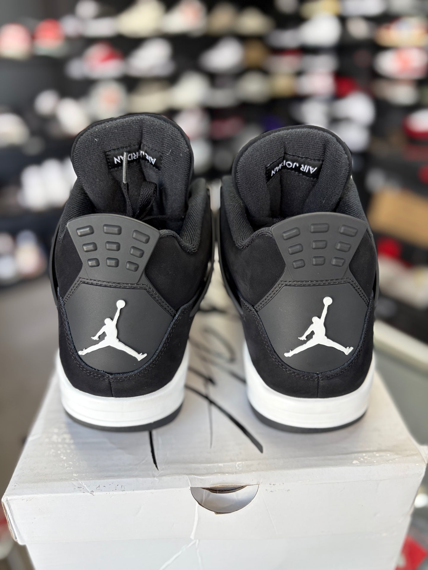 Jordan 4 “White Thunder” Size 10.5