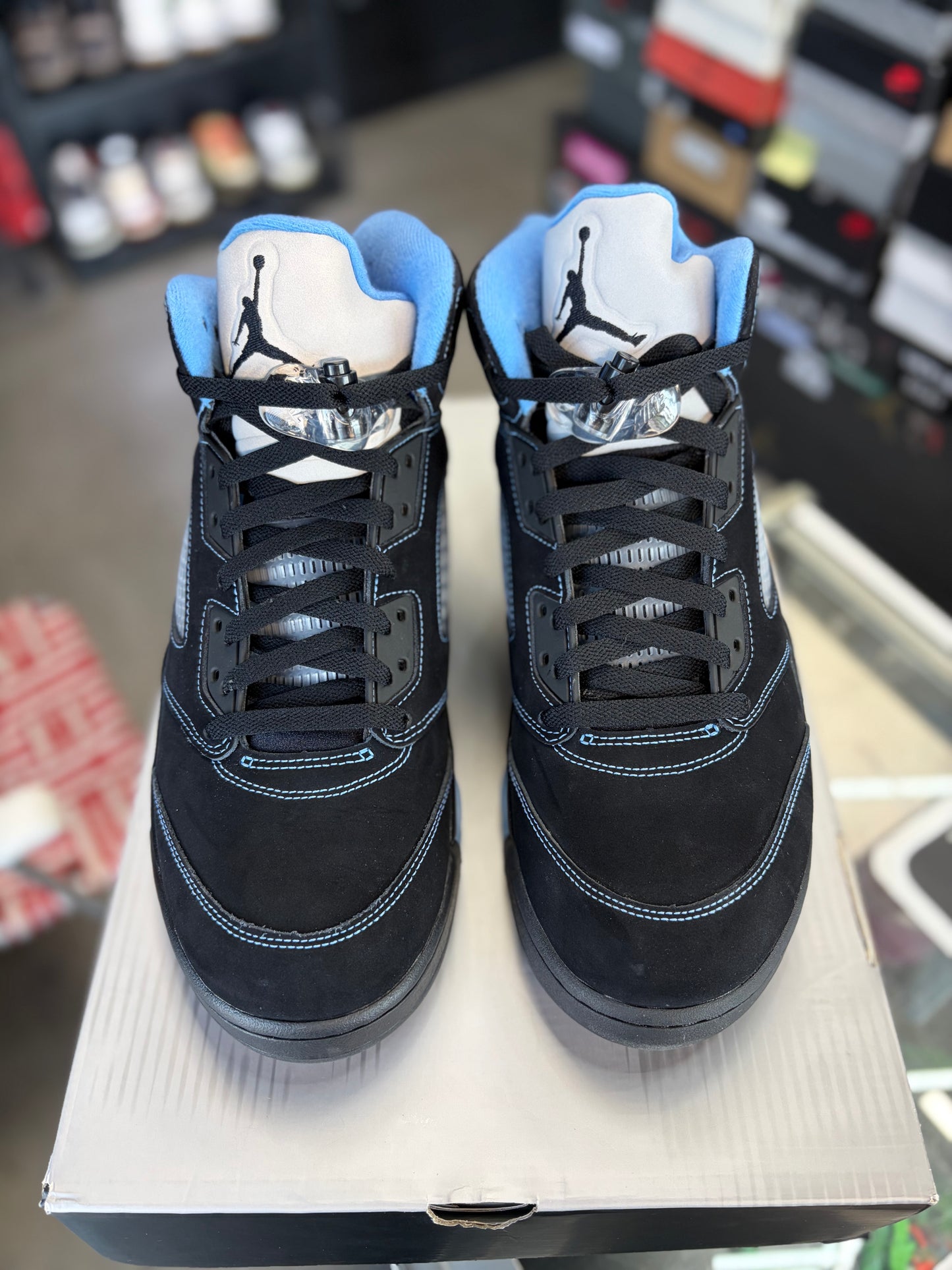 Jordan 5 “Black University Blue” Size 11.5