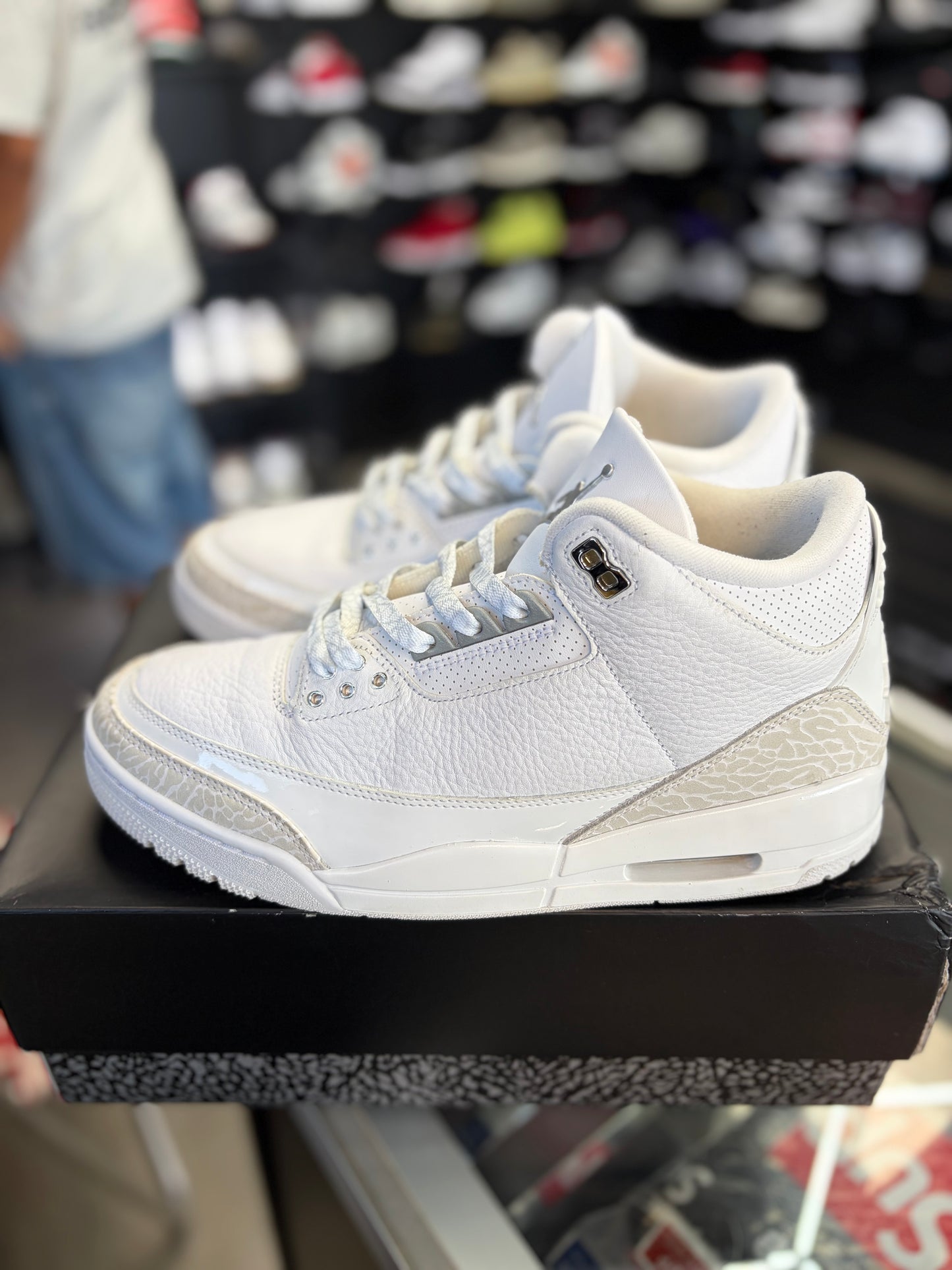 Jordan 3 “Pure Money” Size 10