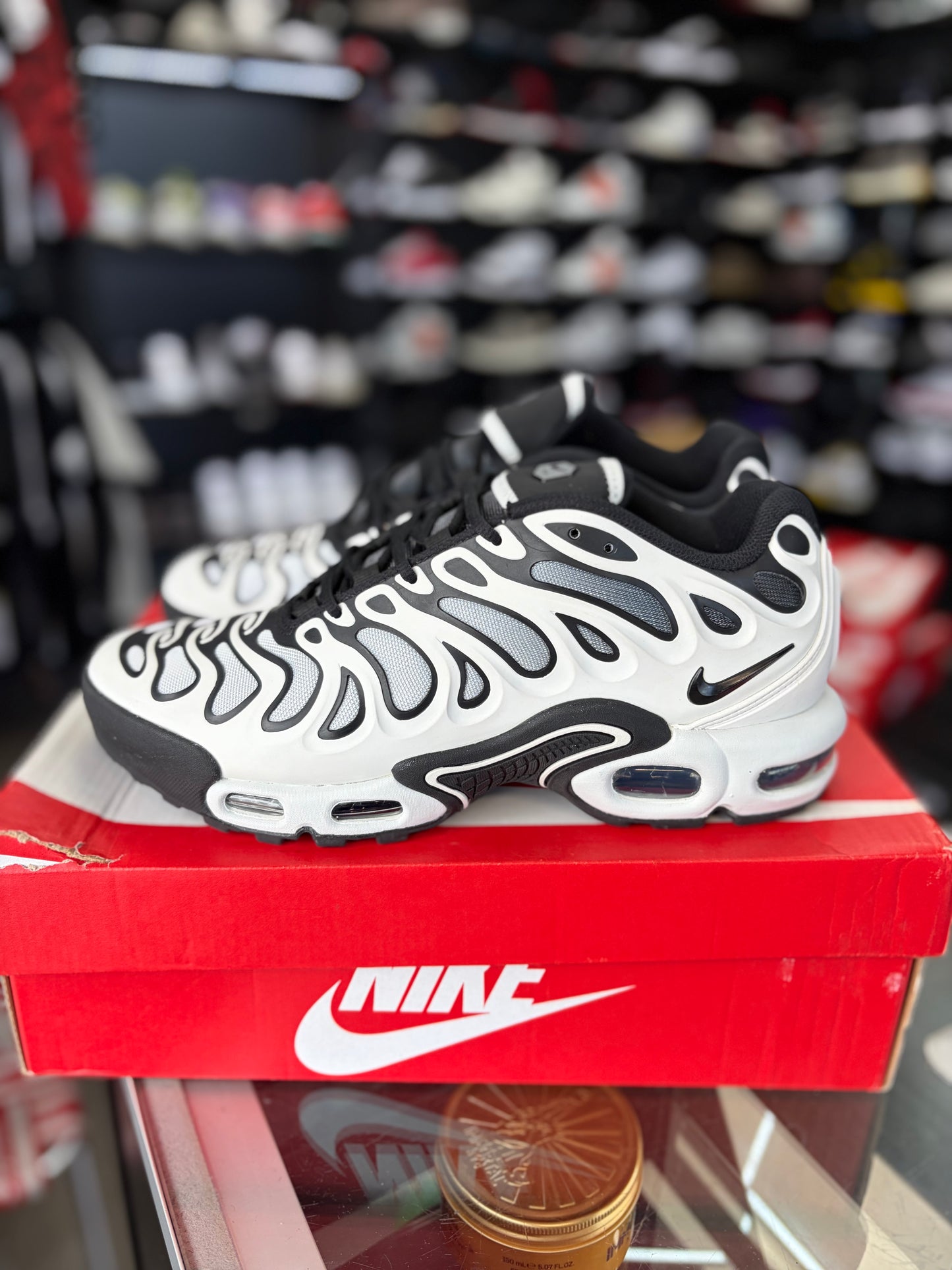 Nike Air Max Plus Drift “Black/White” Size 8.5