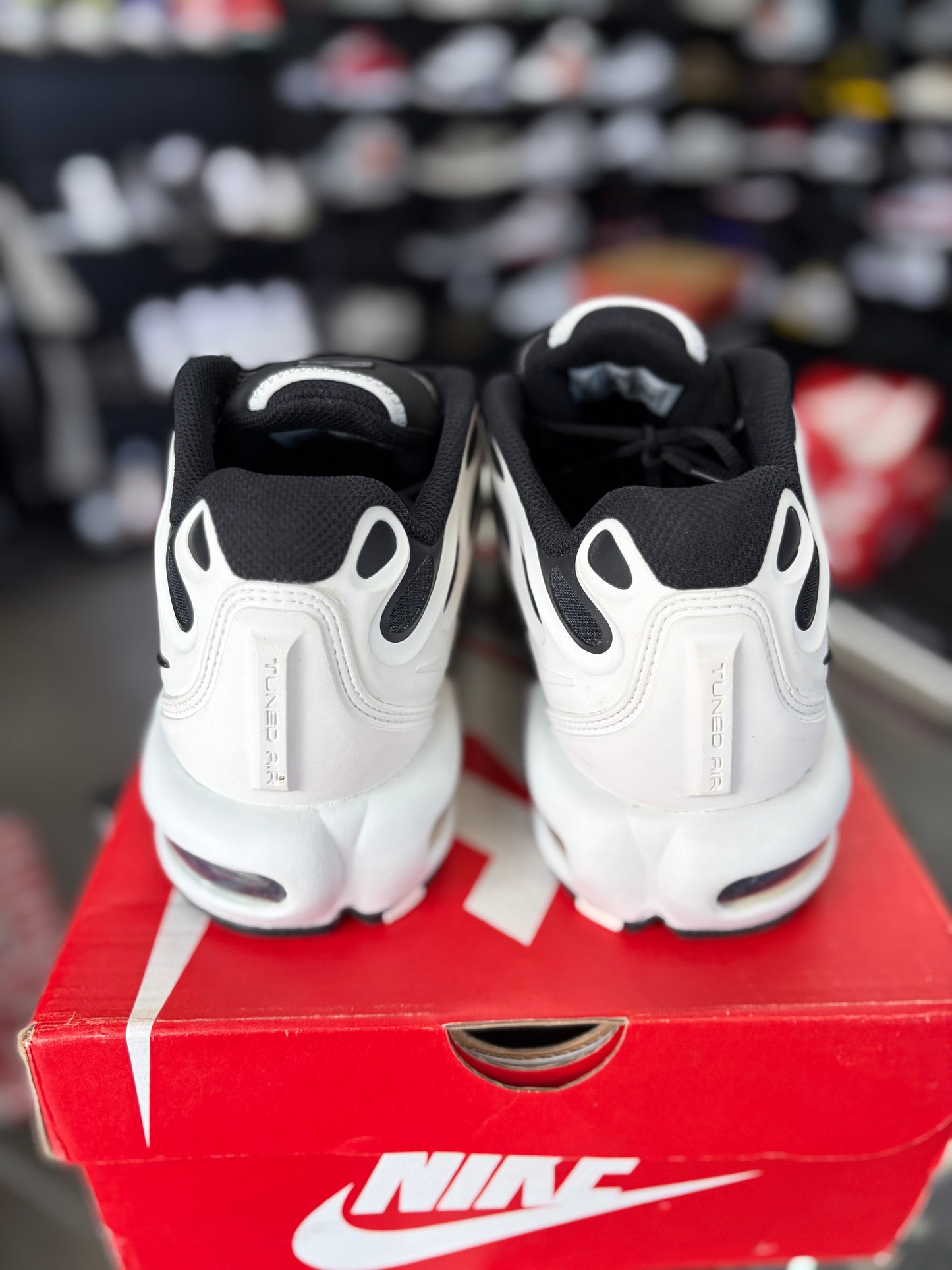 Nike Air Max Plus Drift “Black/White” Size 8.5