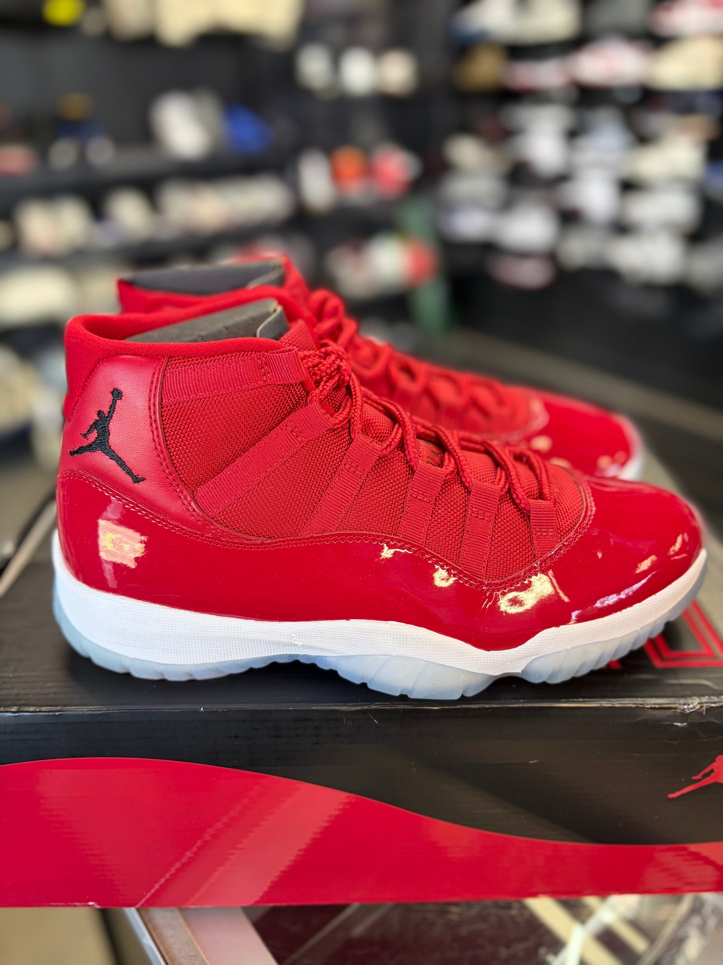 Jordan 11 “Win Like 96” Size 9.5