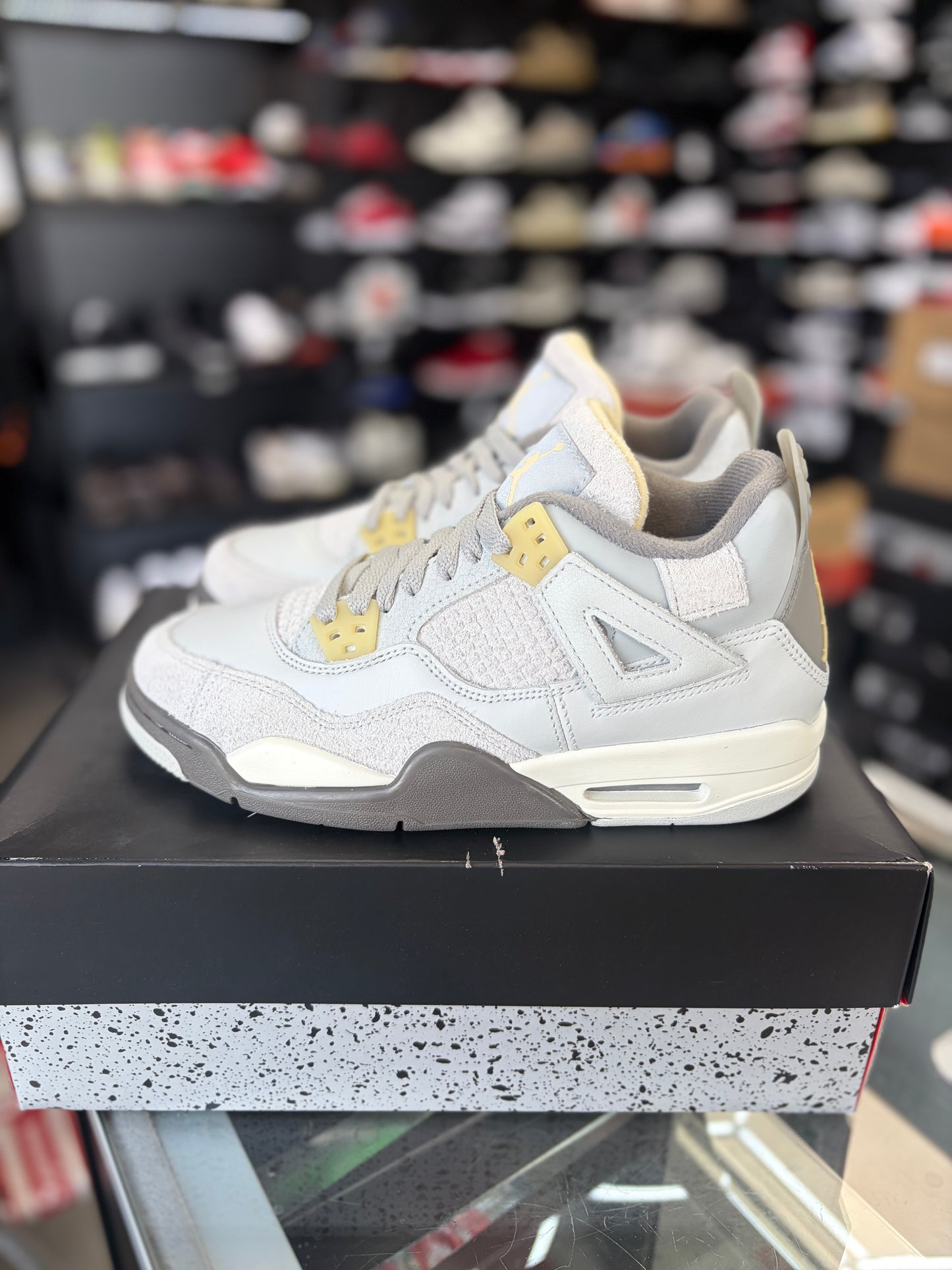 Jordan 4 “Craft” (Gs) Size 5.5y/7w