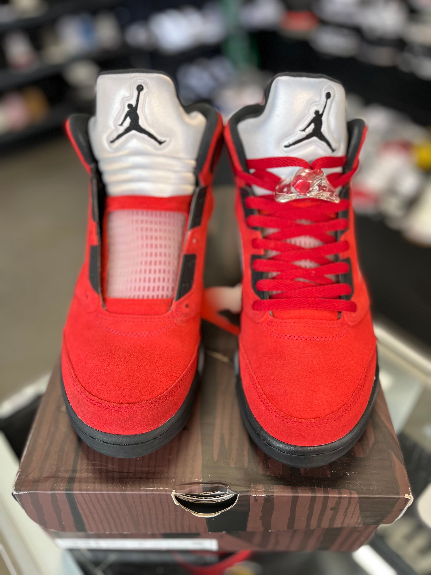 Jordan 5 “Raging Bull” Size 9.5