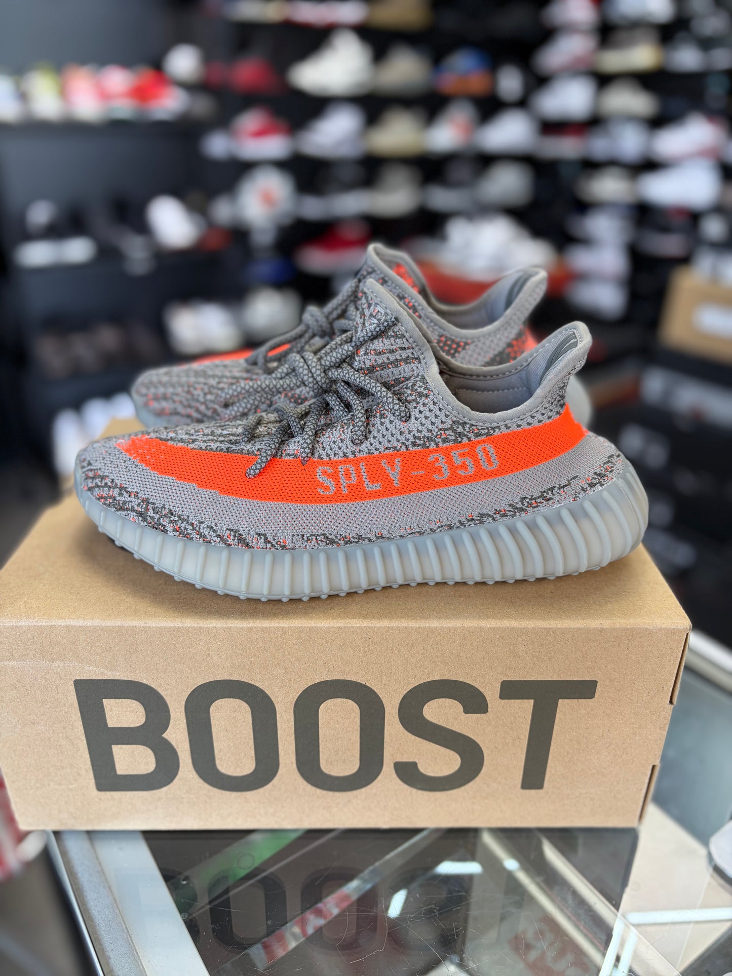 Yeezy 350 “Beluga Reflective” Size 9
