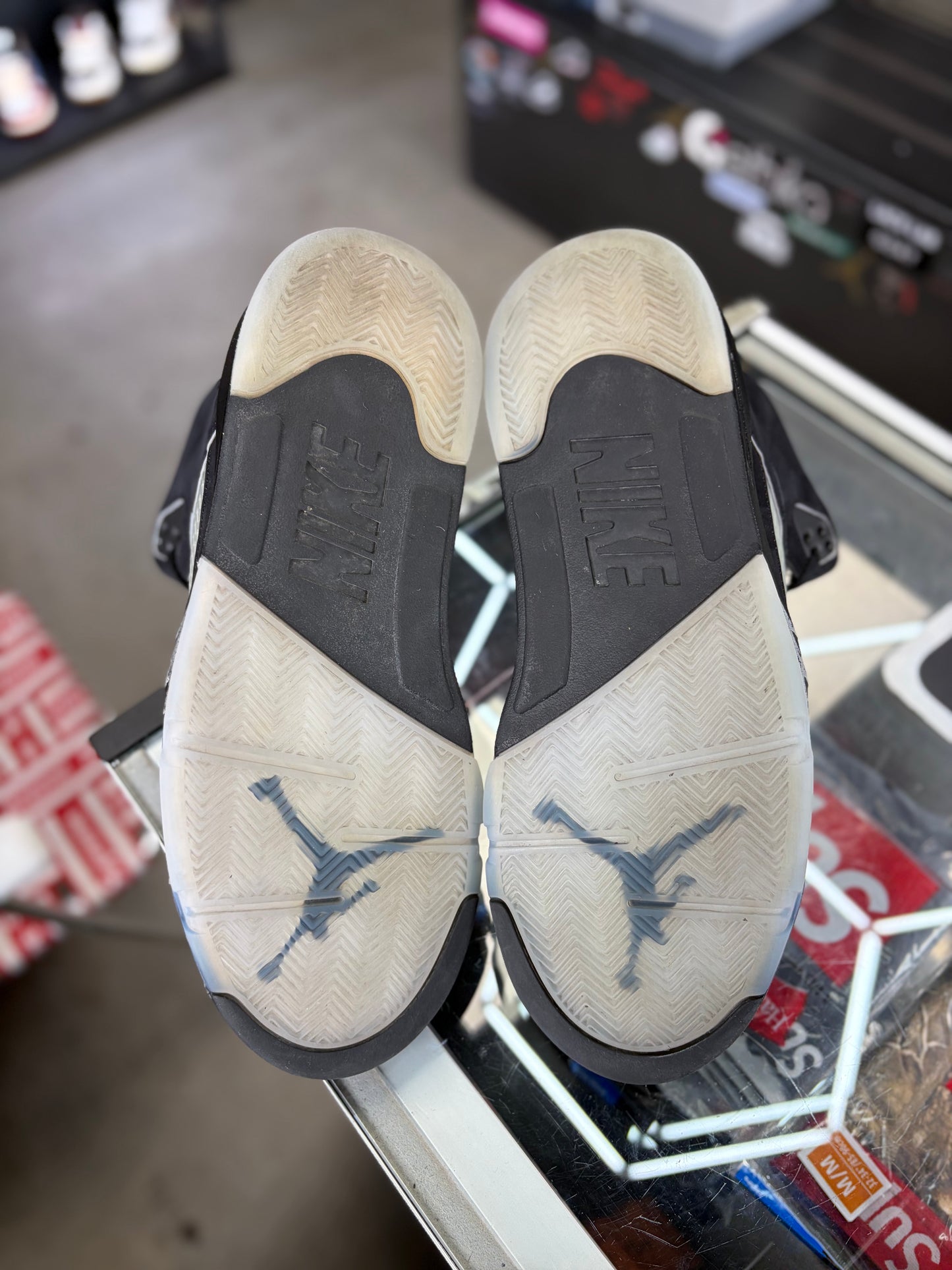 Jordan 5 “Metallic Reimagined” Size 10